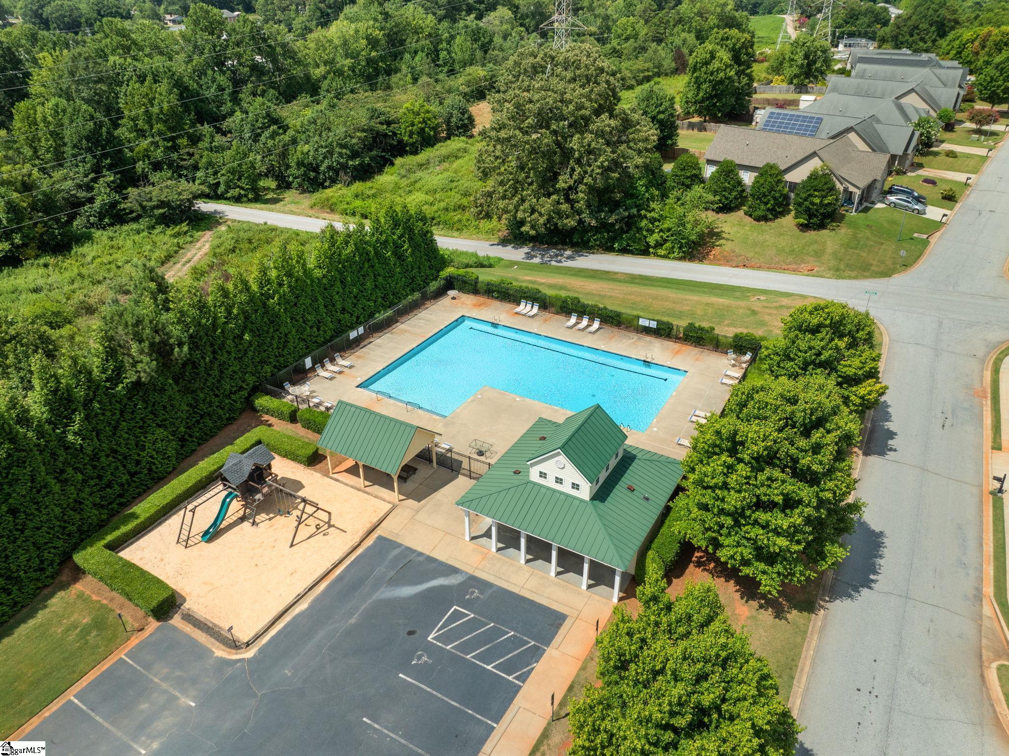Greenville, South Carolina, 29609, United States, 4 Bedrooms Bedrooms, ,3 BathroomsBathrooms,Residential,For Sale,1907277