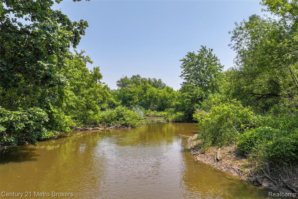 Lapeer, Michigan, 48446, United States, 4 Bedrooms Bedrooms, ,3 BathroomsBathrooms,Residential,For Sale,1982029