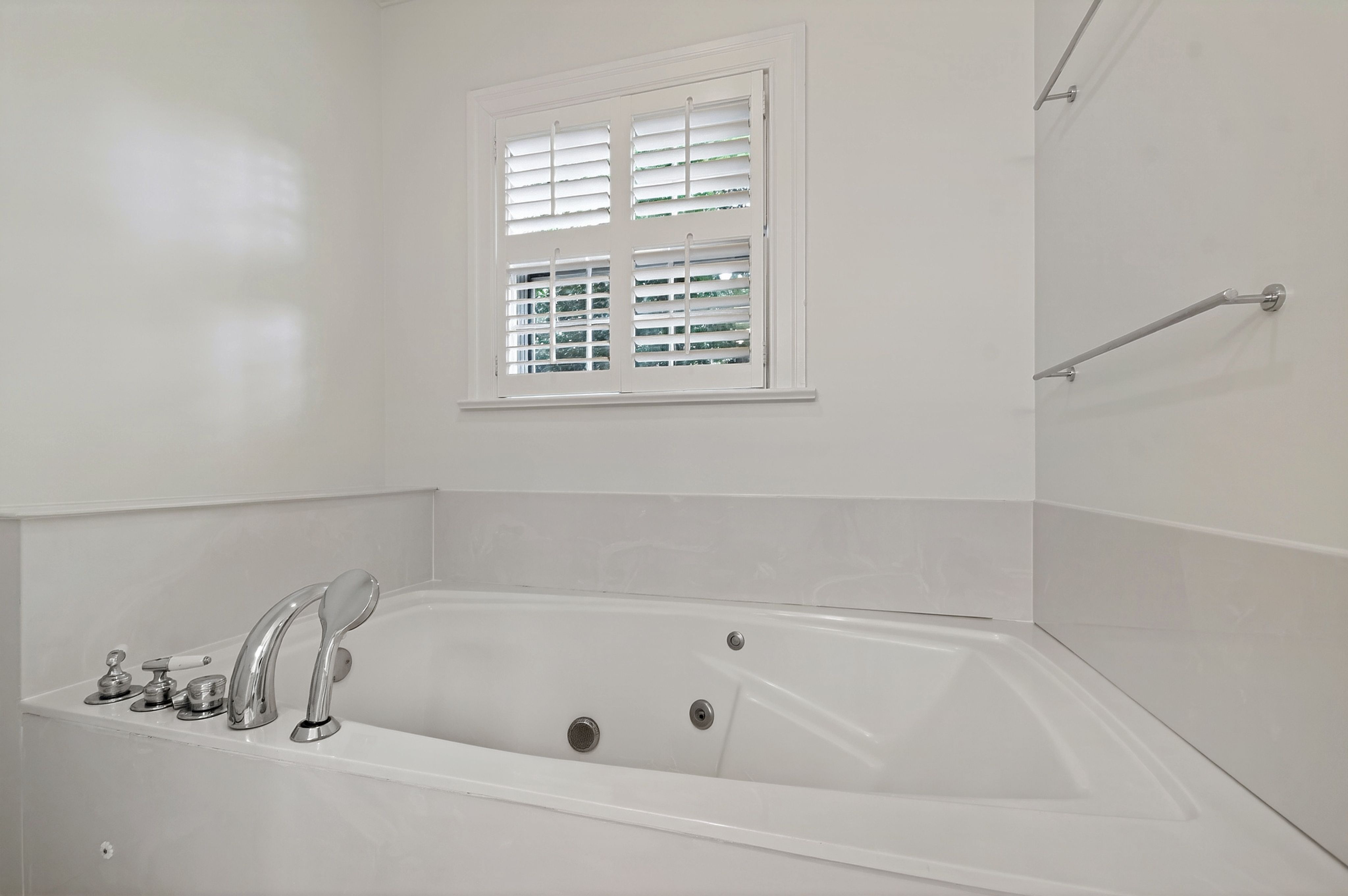  2507 Sanderson Drive, Raleigh, NC 27608 - 物件實景