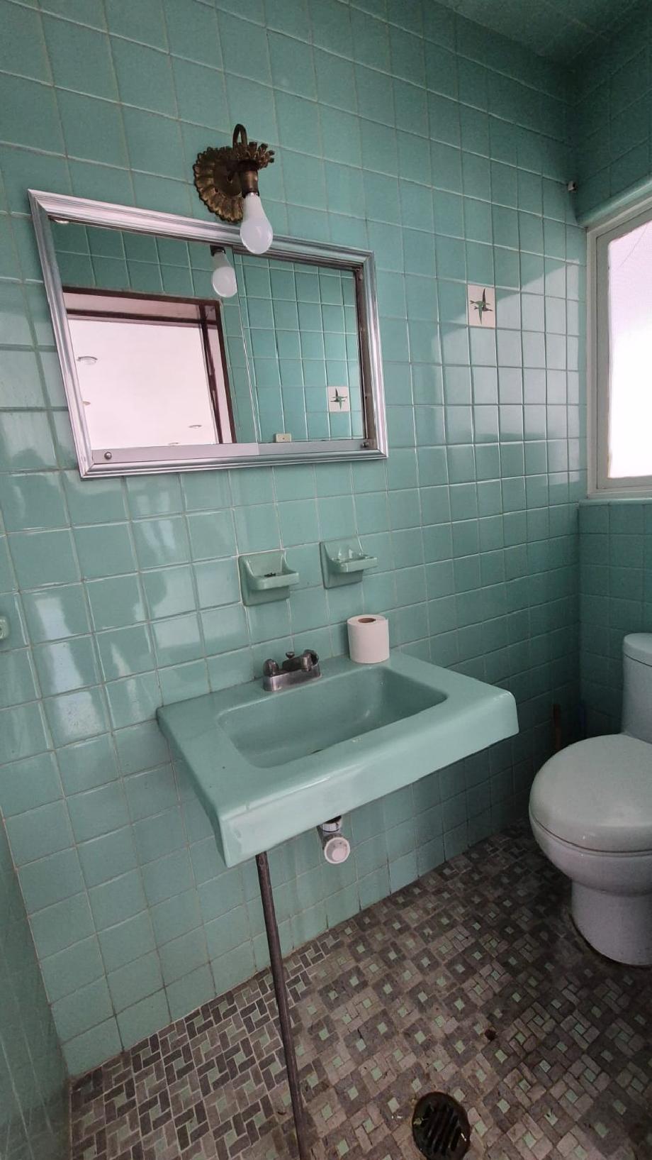 Iztacalco, Ciudad de México, 08200, Mexico, 9 Bedrooms Bedrooms, ,3 BathroomsBathrooms,Residential,For Sale,1918570