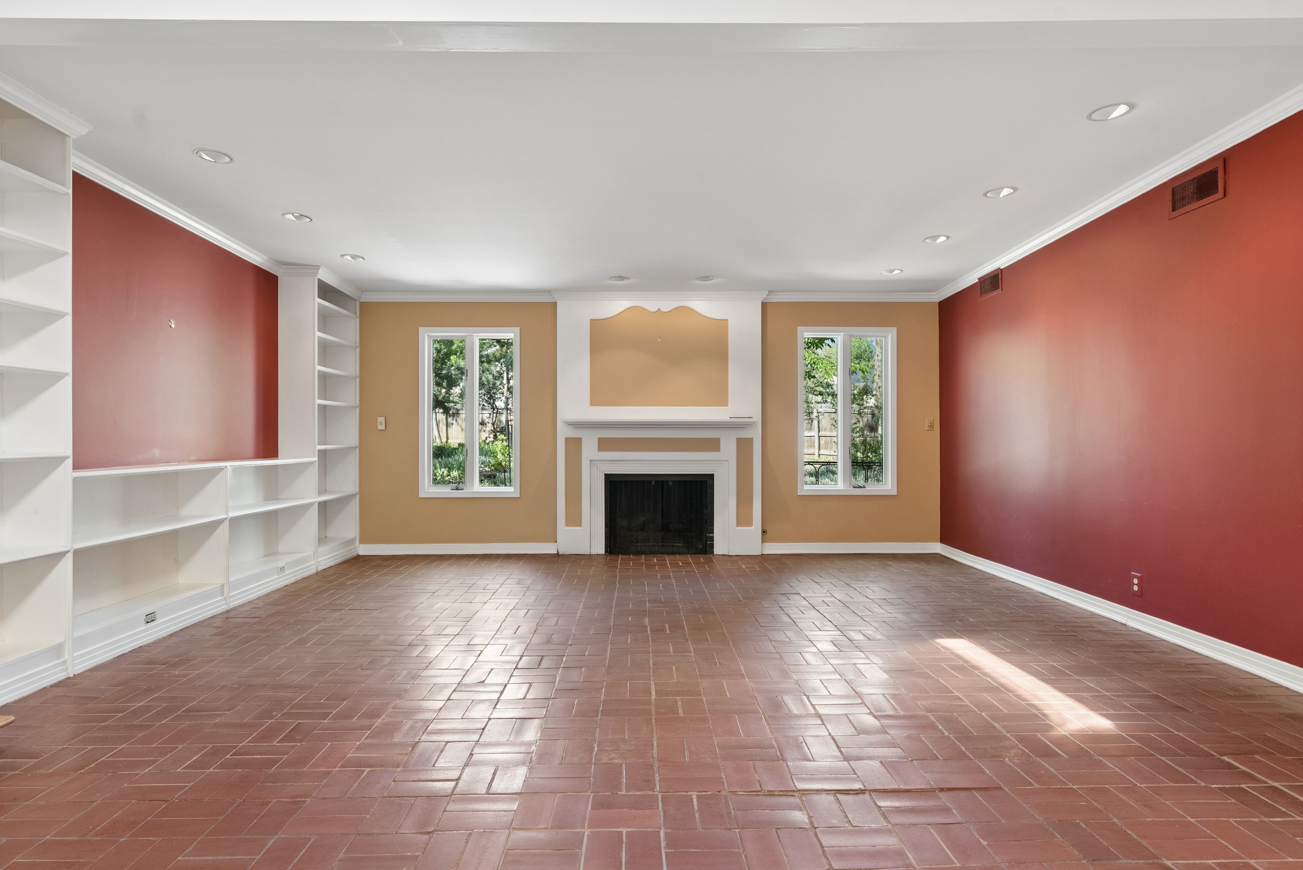  One-Level Broadmoor Living - 物件實景