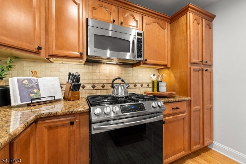 Randolph Twp., New Jersey, 07869, United States, 3 Bedrooms Bedrooms, ,2 BathroomsBathrooms,Residential,For Sale,1944786