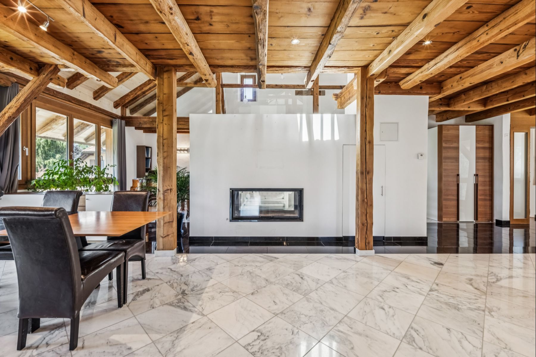  Favourite: renovated farmhouse with timeless charm - 物件實景