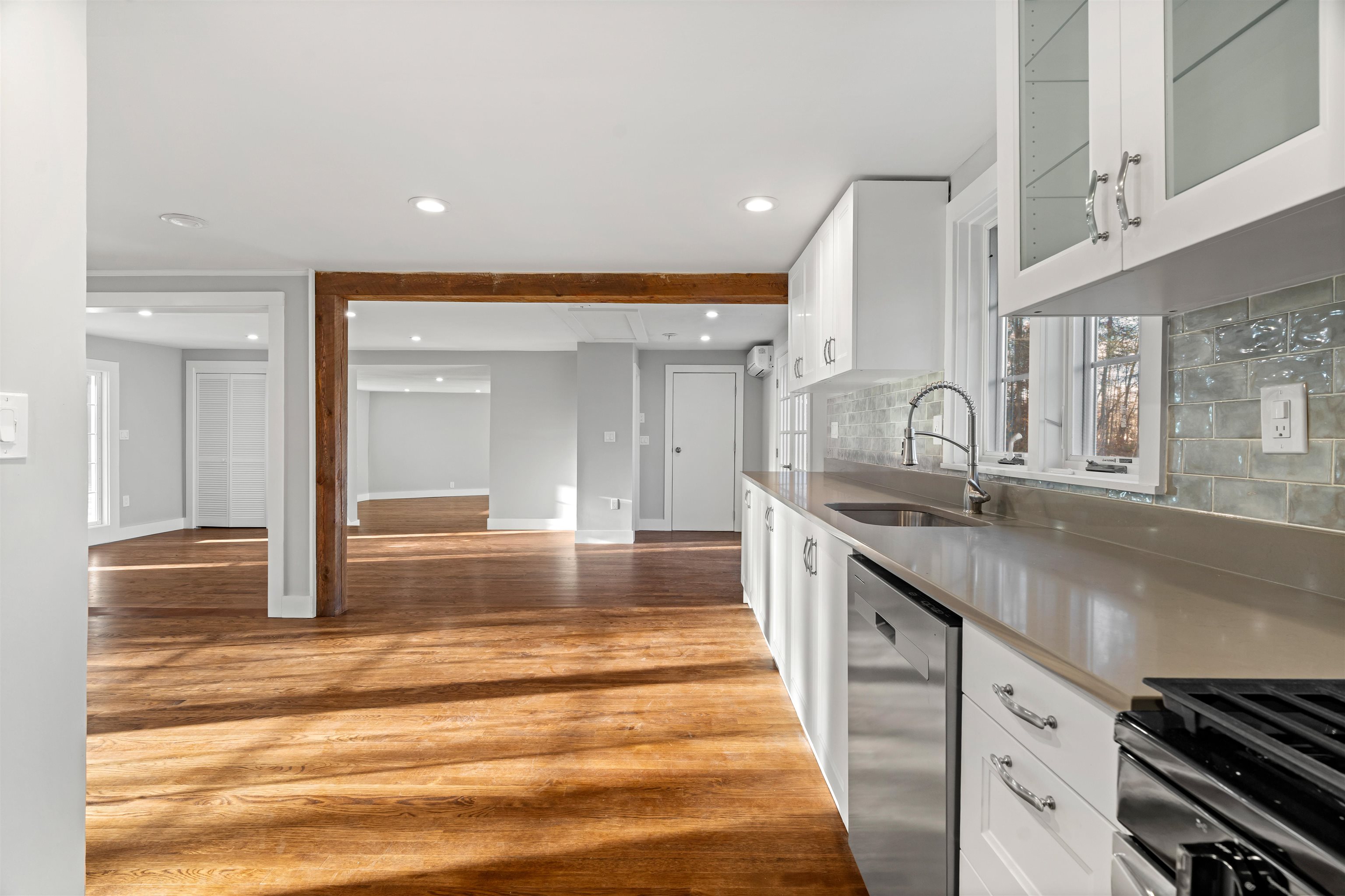 Concord, New Hampshire, 03303, United States, 4 Bedrooms Bedrooms, ,1 BathroomBathrooms,Residential,For Sale,1988375