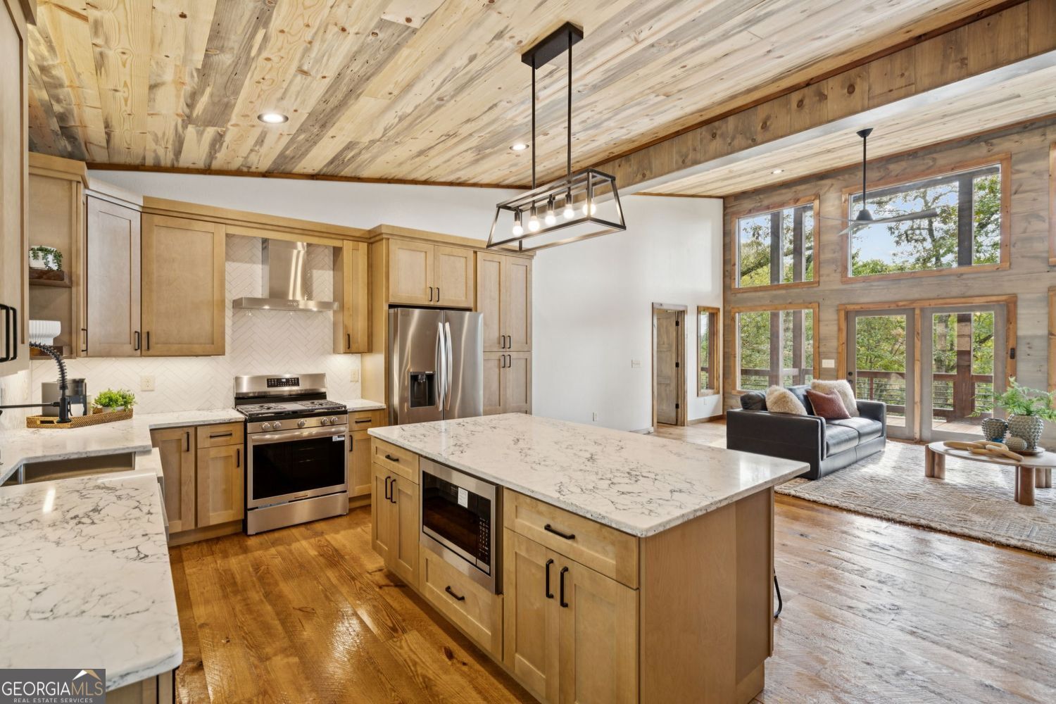 Mineral Bluff, Georgia, 30559, United States, 4 Bedrooms Bedrooms, ,4 BathroomsBathrooms,Residential,For Sale,1962222