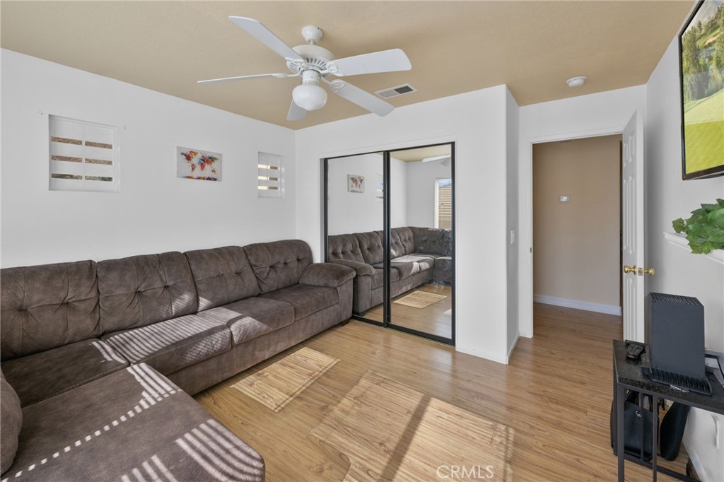 Lake Elsinore, California, 92532, United States, 5 Bedrooms Bedrooms, ,4 BathroomsBathrooms,Residential,For Sale,1989884