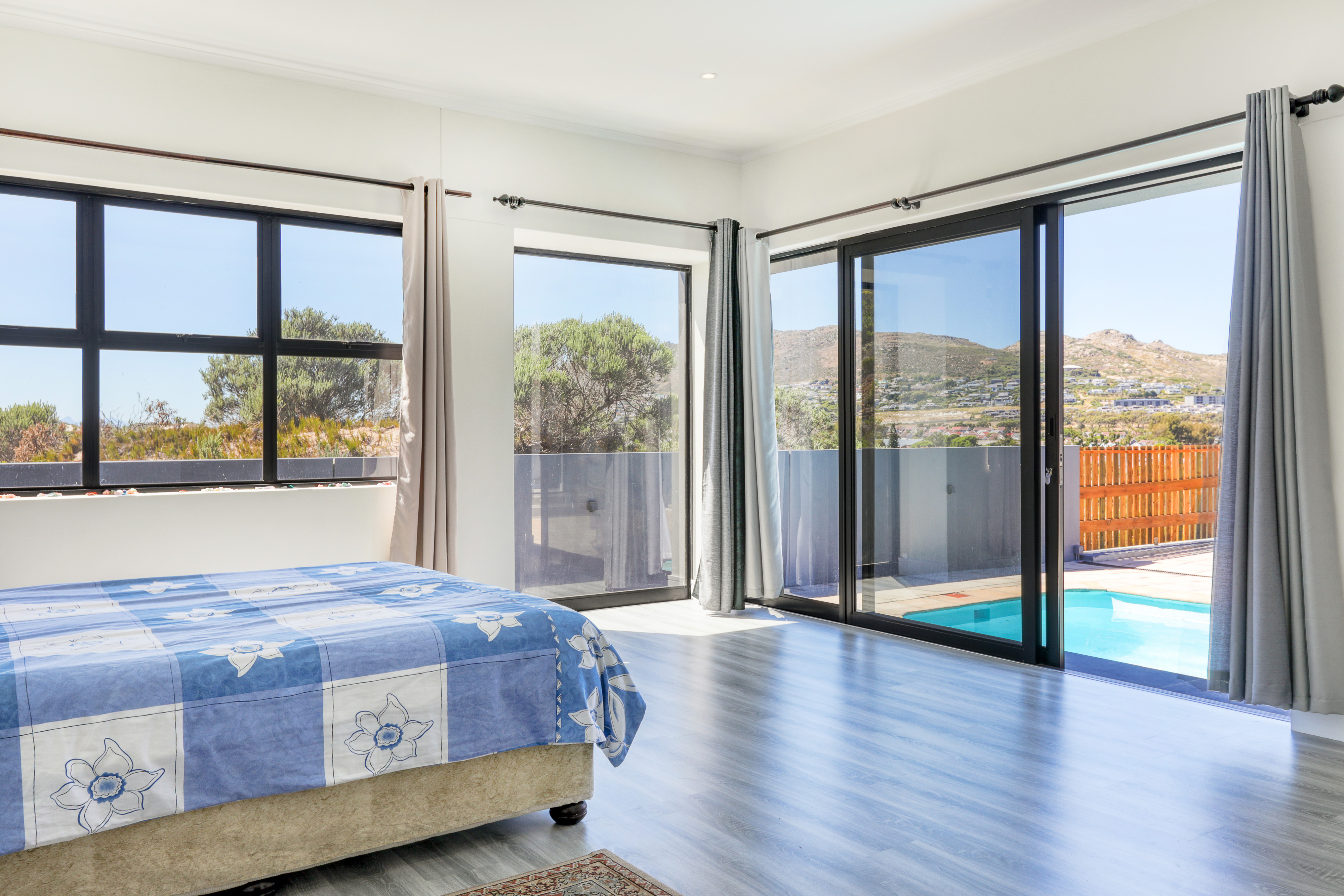  Noordhoek, Chapman