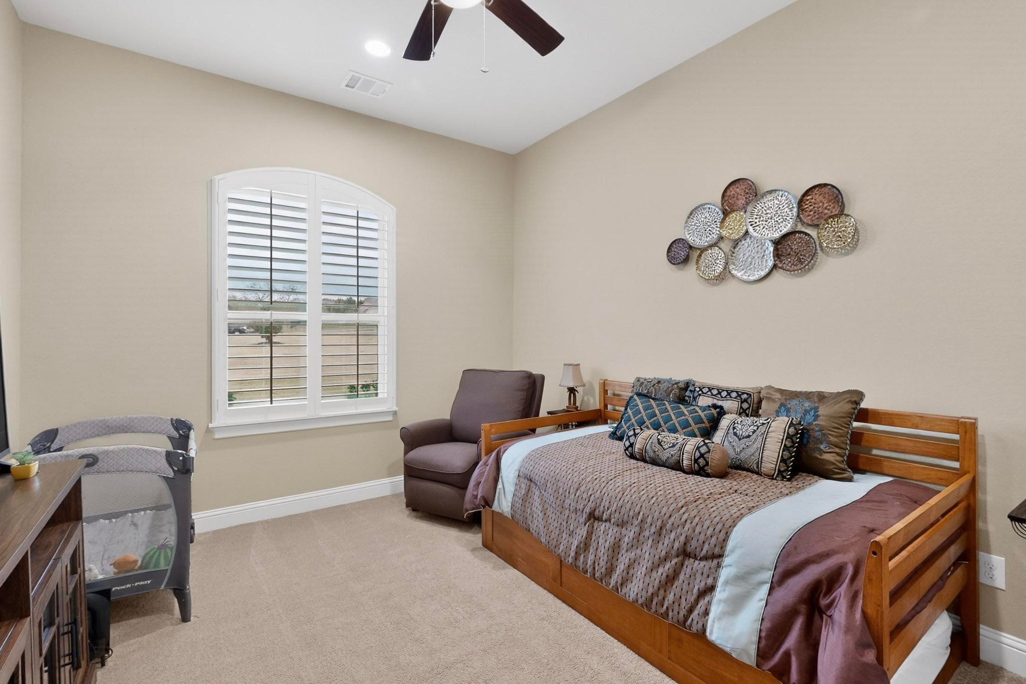 Cedar Hill, Texas, 75104, United States, 3 Bedrooms Bedrooms, ,4 BathroomsBathrooms,Residential,For Sale,1999299