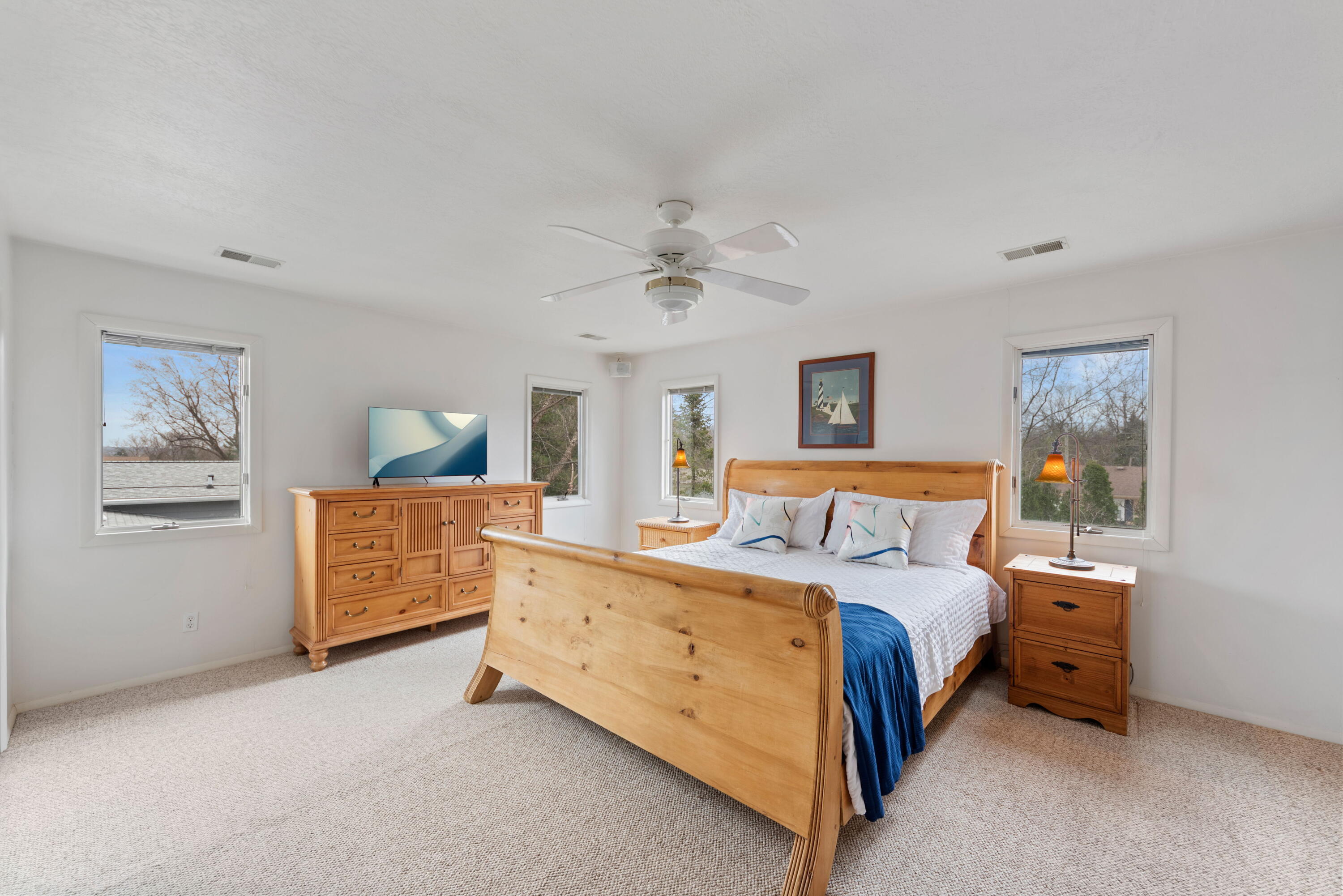 New Buffalo, Michigan, 49117, United States, 4 Bedrooms Bedrooms, ,5 BathroomsBathrooms,Residential,For Sale,1918730