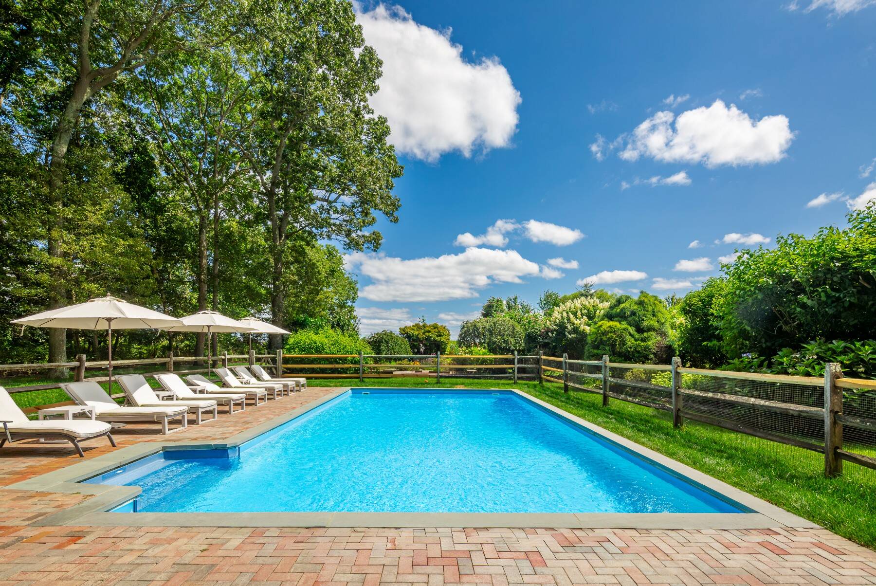  Serene Gated Retreat with Farm Vistas in Water Mill - 物件實景
