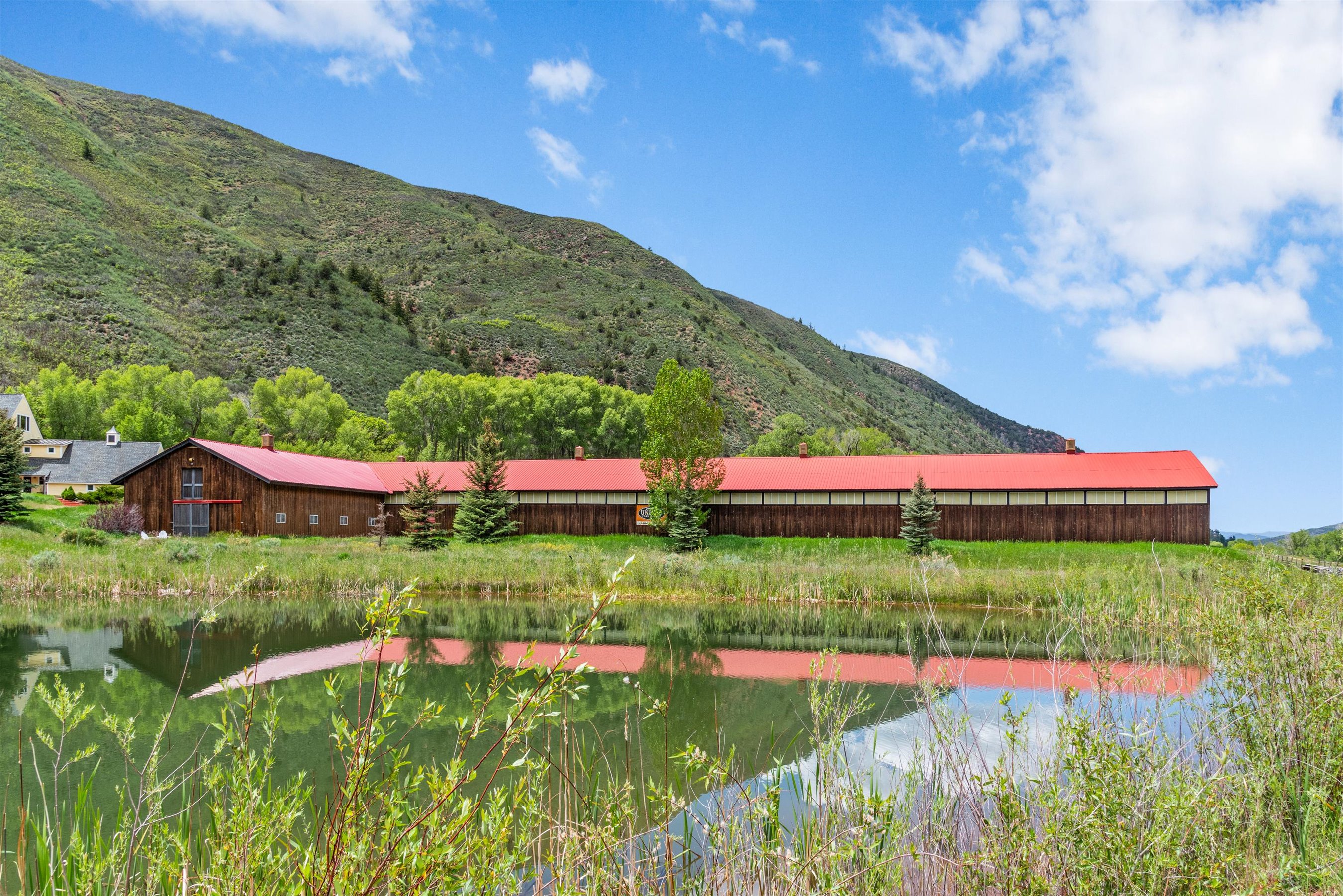  Incredible Equestrian Property 20 Minutes From Aspen - 物件實景