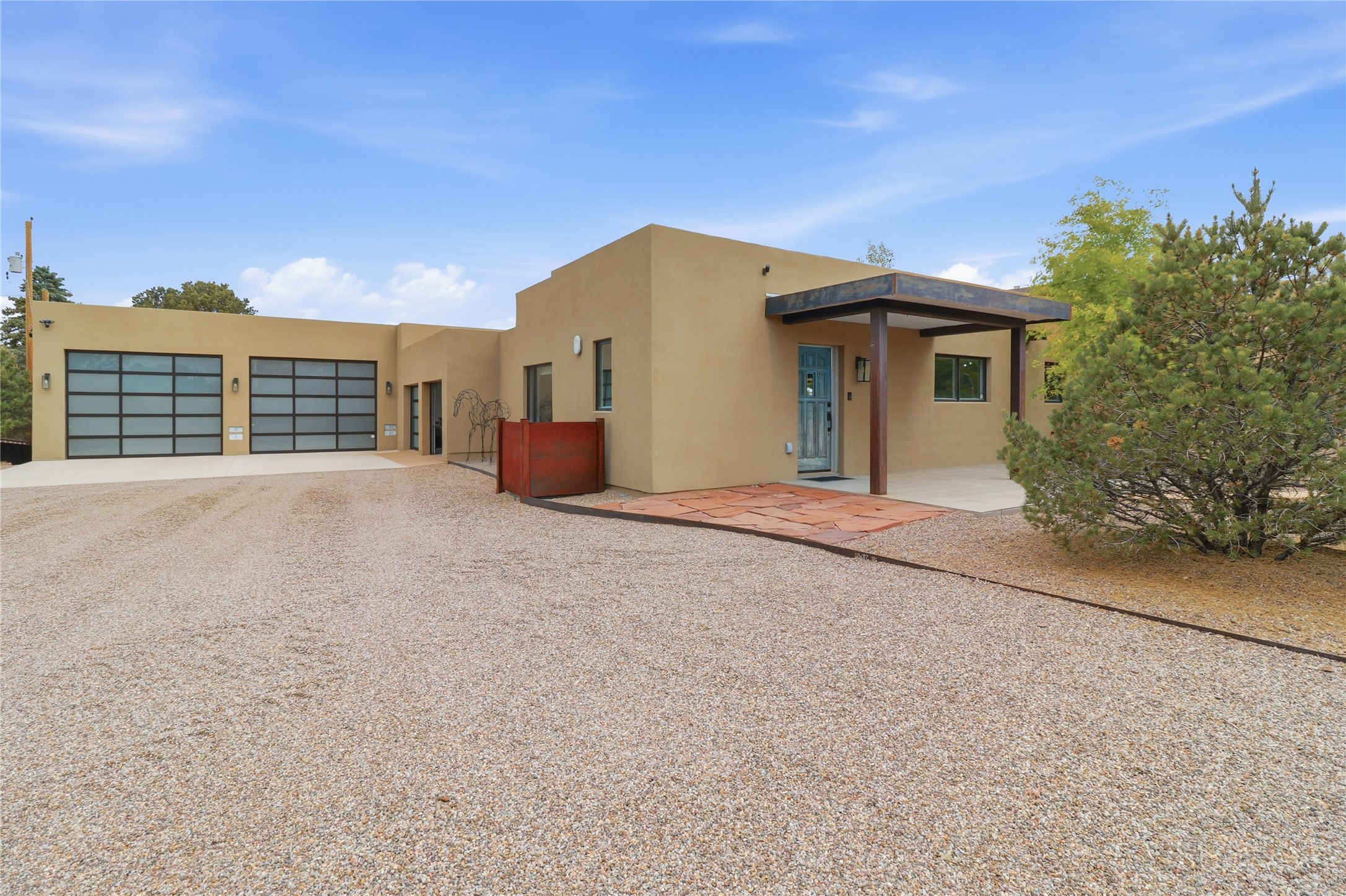 123 E. Lupita Road - 物件實景