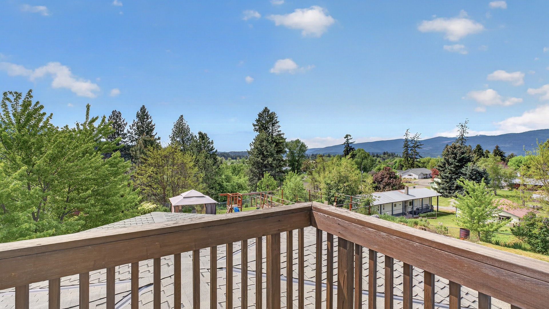 Bonners Ferry, Idaho, 83805, United States, 4 Bedrooms Bedrooms, ,4 BathroomsBathrooms,Residential,For Sale,1980199