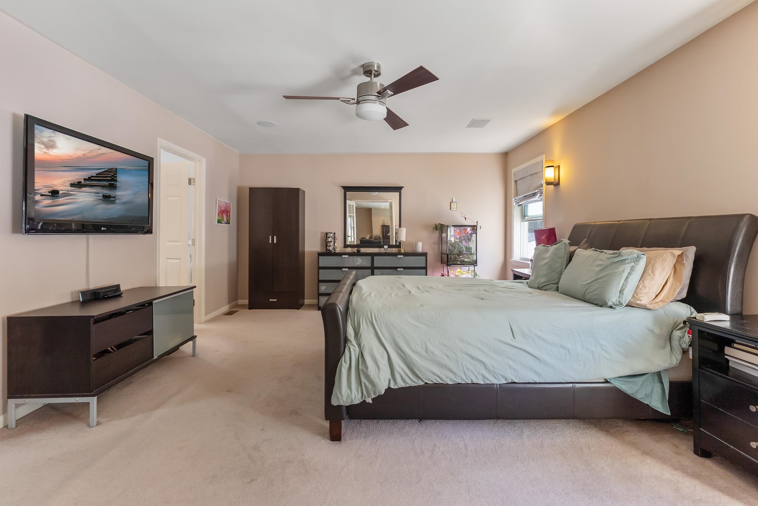 North Cape May, New Jersey, 08204, United States, 4 Bedrooms Bedrooms, ,3 BathroomsBathrooms,Residential,For Sale,1974935