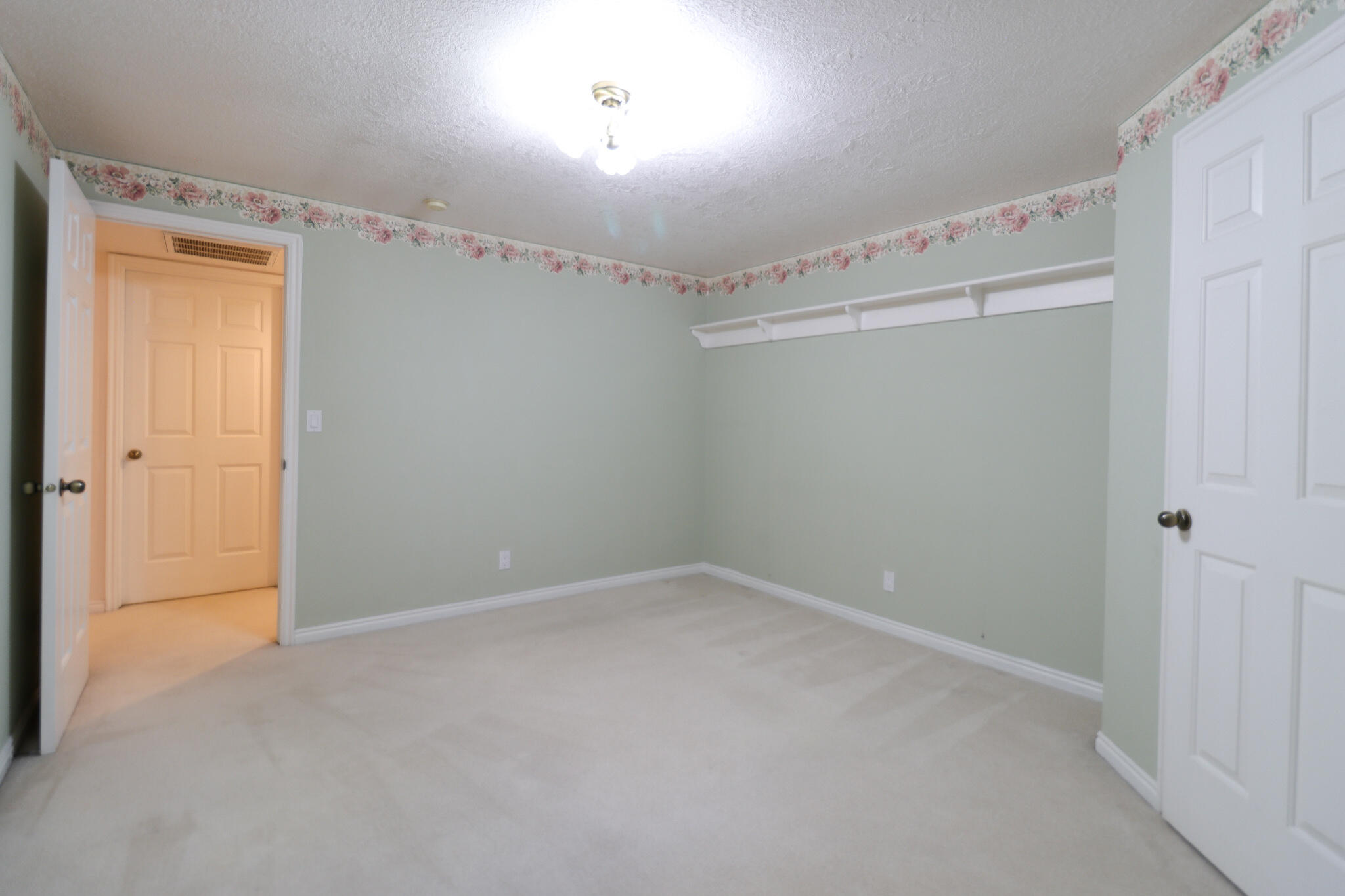 St George, Utah, 84790, United States, 6 Bedrooms Bedrooms, ,Residential,For Sale,1839961