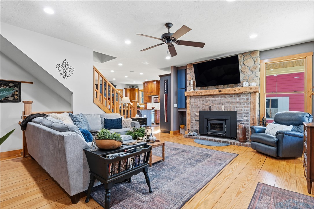 Adams Twp, Ohio, 45177, United States, 6 Bedrooms Bedrooms, ,4 BathroomsBathrooms,Residential,For Sale,1989294