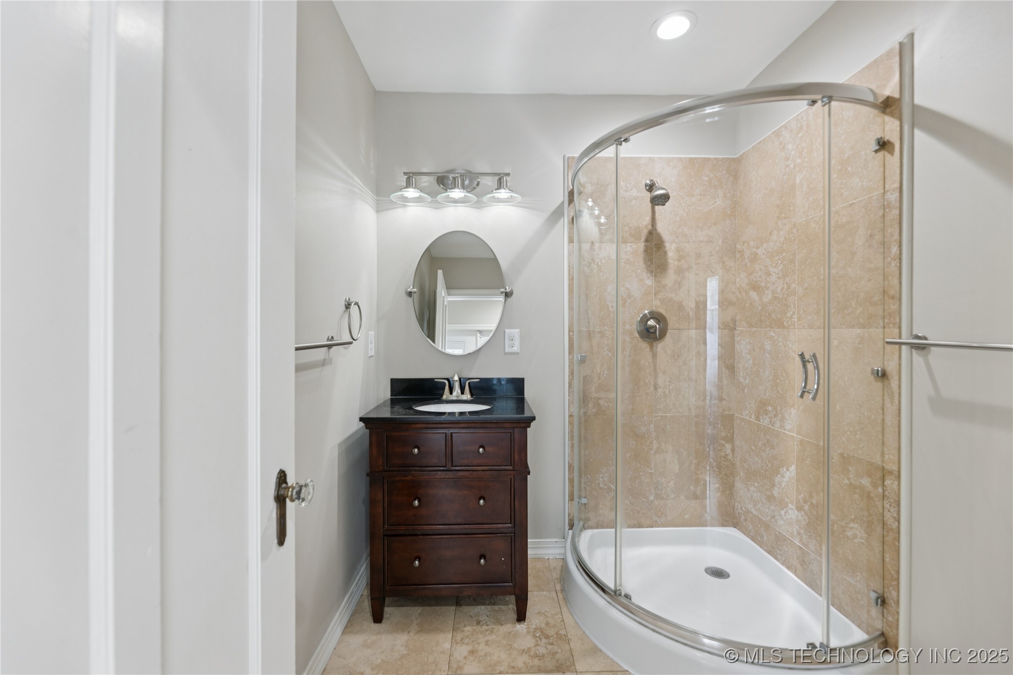 Tulsa, Oklahoma, 74104, United States, 4 Bedrooms Bedrooms, ,3 BathroomsBathrooms,Residential,For Sale,1941702