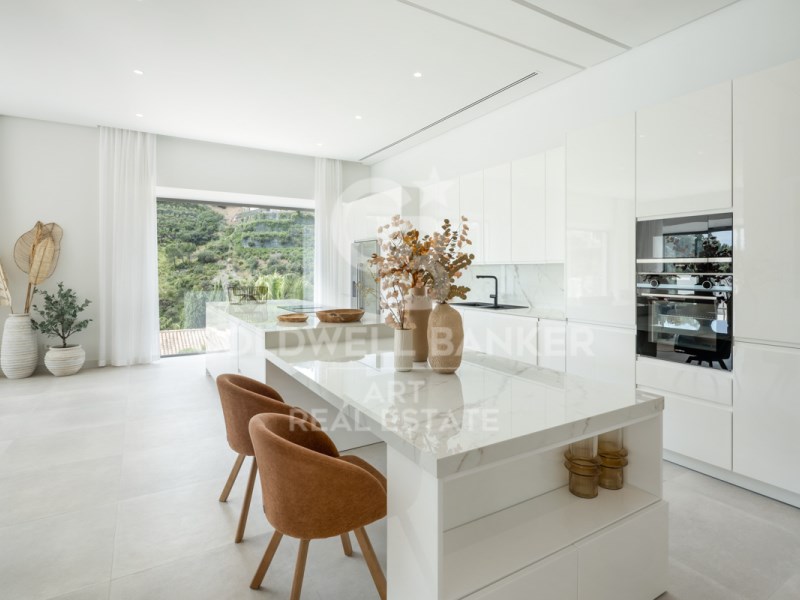 Benahavís, Andalusia, ES, 5 Bedrooms Bedrooms, ,7 BathroomsBathrooms,Residential,For Sale,1874908