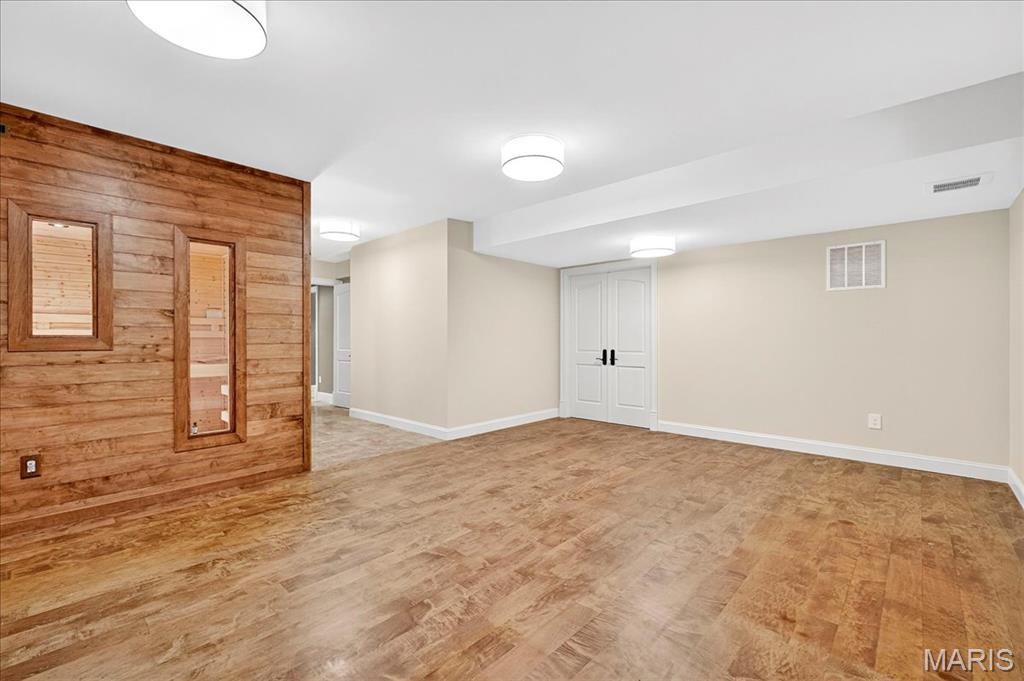 Town and Country, Missouri, 63141, United States, 6 Bedrooms Bedrooms, ,7 BathroomsBathrooms,Residential,For Sale,1992956