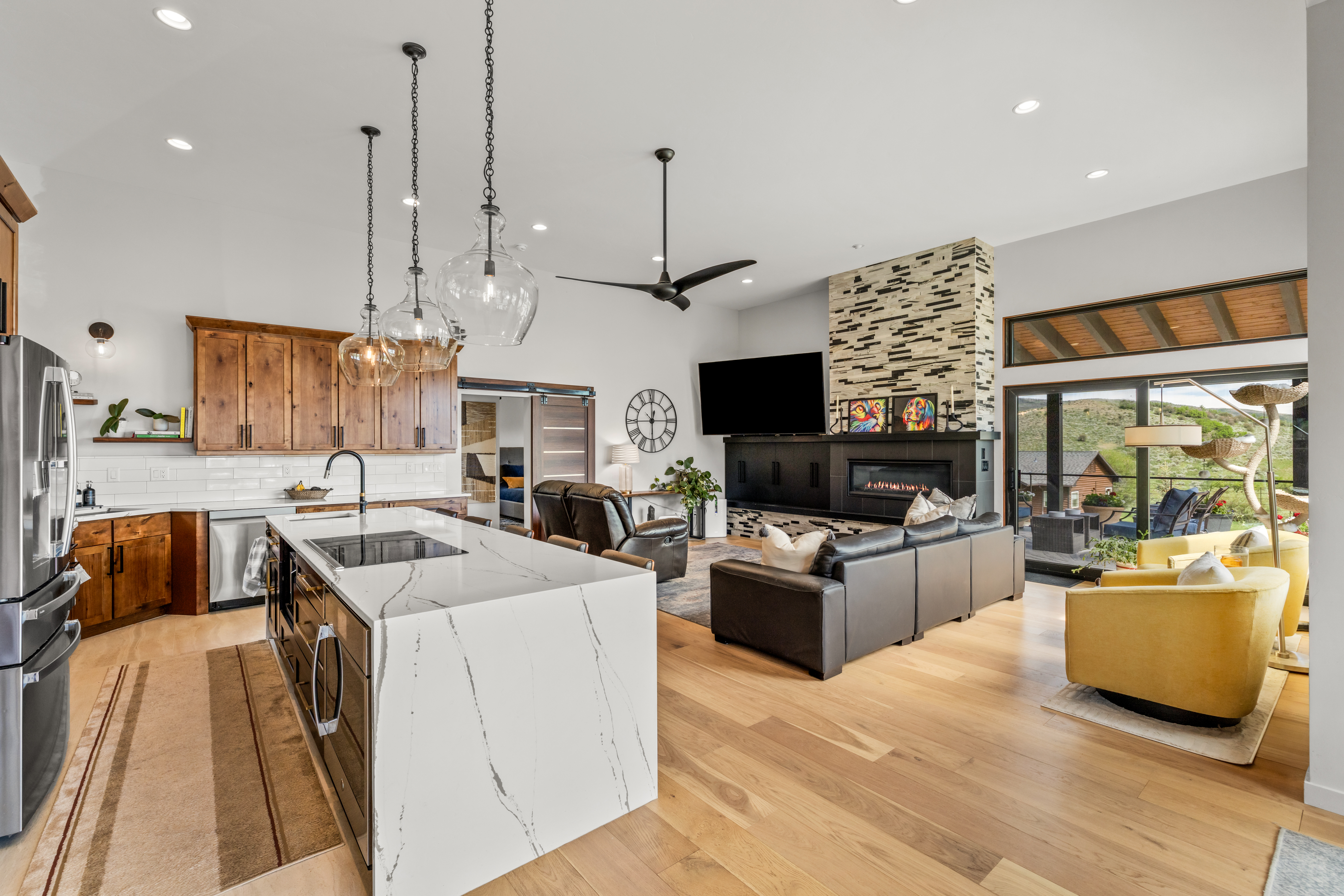  29946 Rock Point Trail, Oak Creek, CO, 80467 - 物件實景
