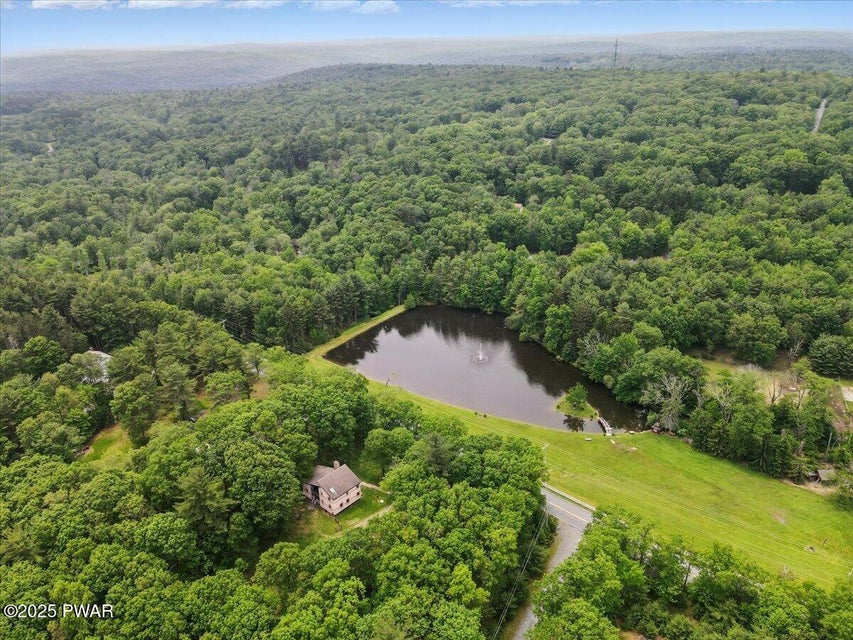 Milford, Pennsylvania, 18337, United States, 3 Bedrooms Bedrooms, ,2 BathroomsBathrooms,Residential,For Sale,1936970