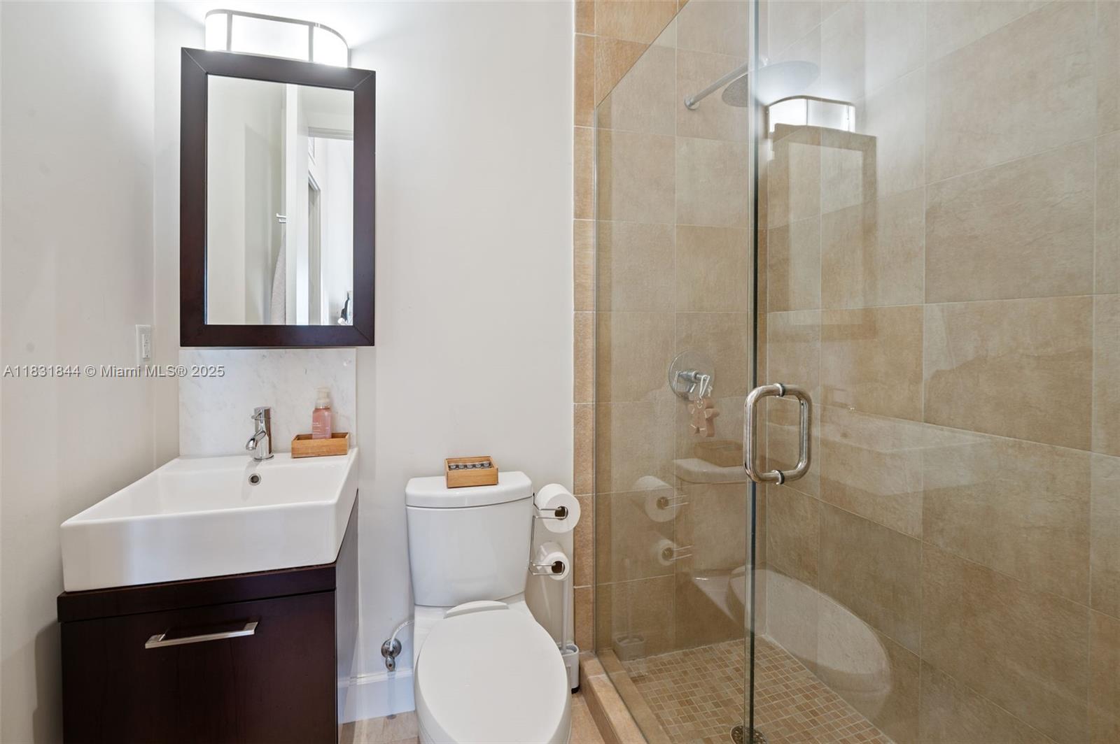Miami, Florida, 33143, United States, 3 Bedrooms Bedrooms, ,4 BathroomsBathrooms,Residential,For Sale,1885416