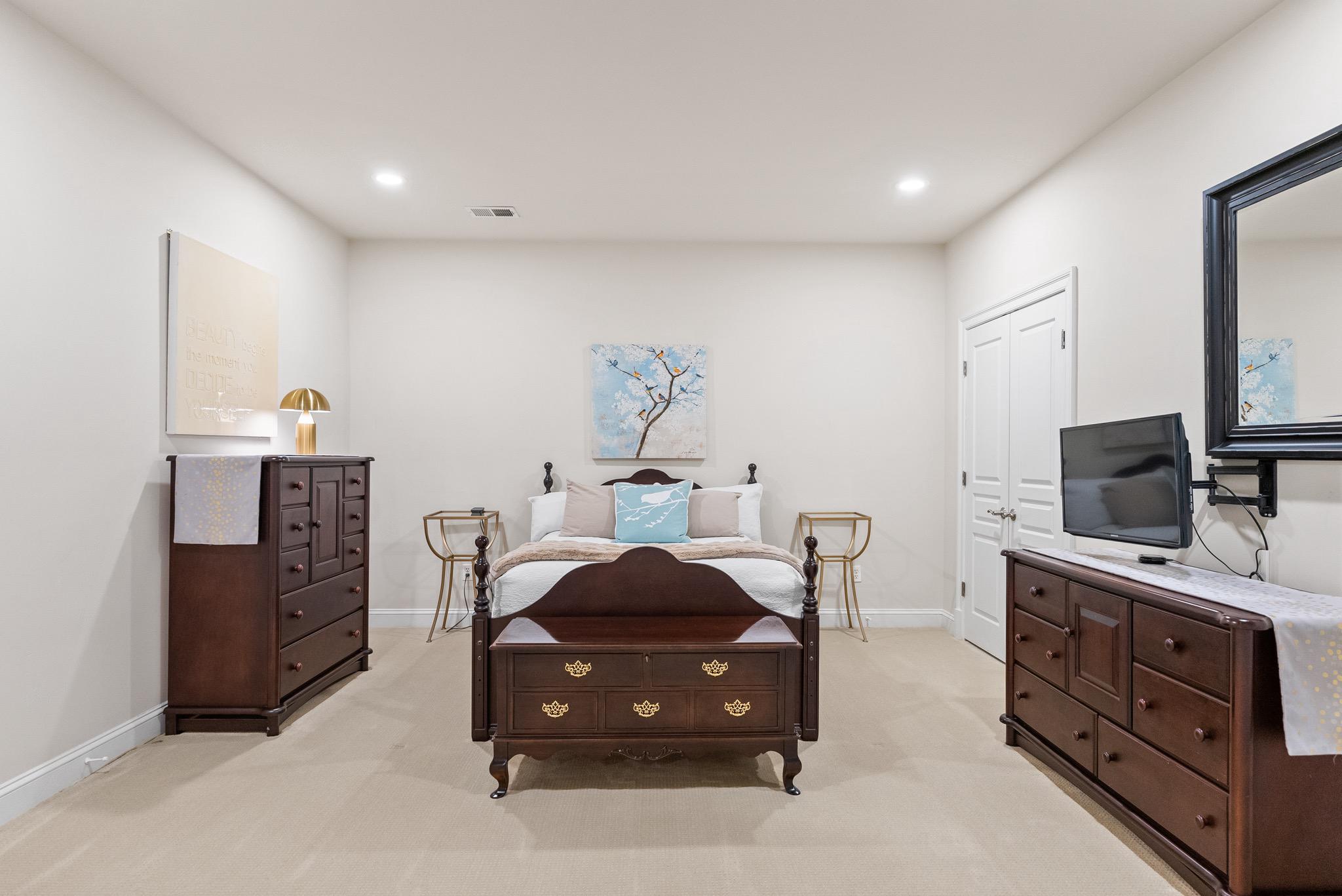  9111 Dara Lane, Great Falls, VA, 22066 - 物件實景