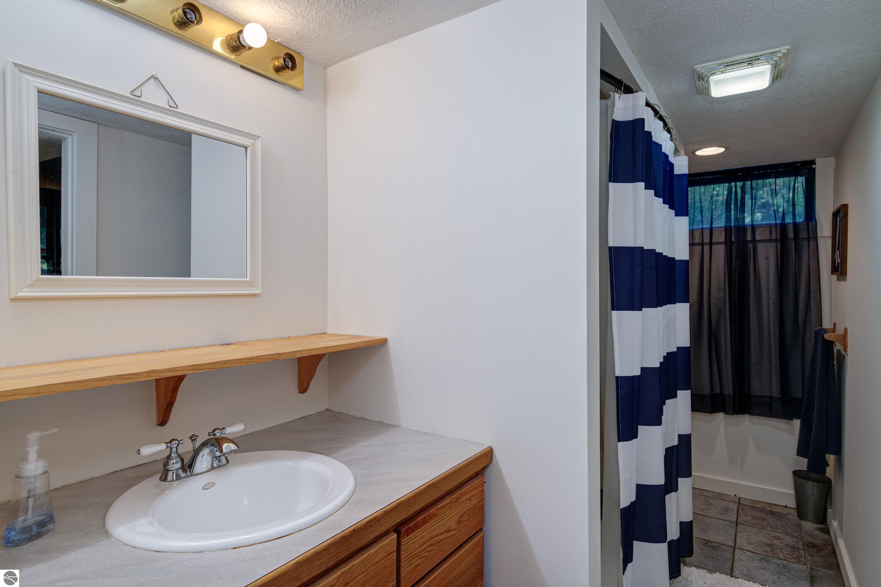 Cedar, Michigan, 49621, United States, 4 Bedrooms Bedrooms, ,2 BathroomsBathrooms,Residential,For Sale,1917119