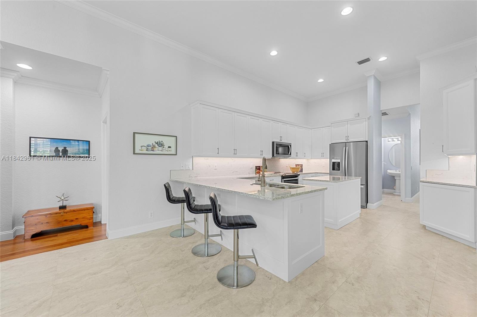 Weston, Florida, 33327, United States, 4 Bedrooms Bedrooms, ,4 BathroomsBathrooms,Residential,For Sale,1900918