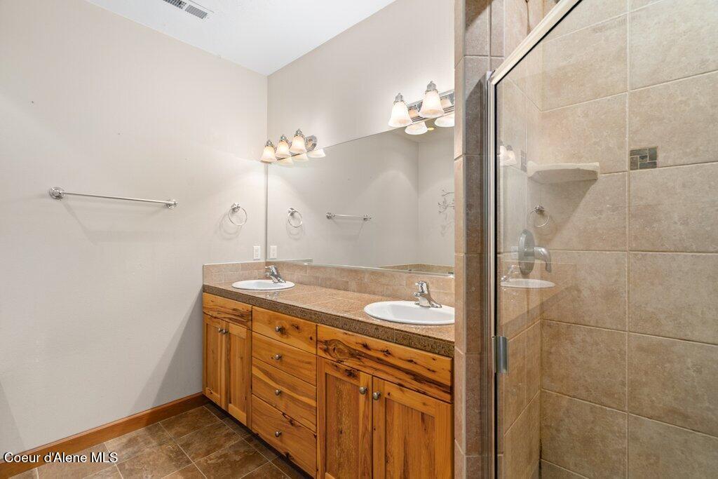 Athol, Idaho, 83801, United States, 4 Bedrooms Bedrooms, ,4 BathroomsBathrooms,Residential,For Sale,1975924