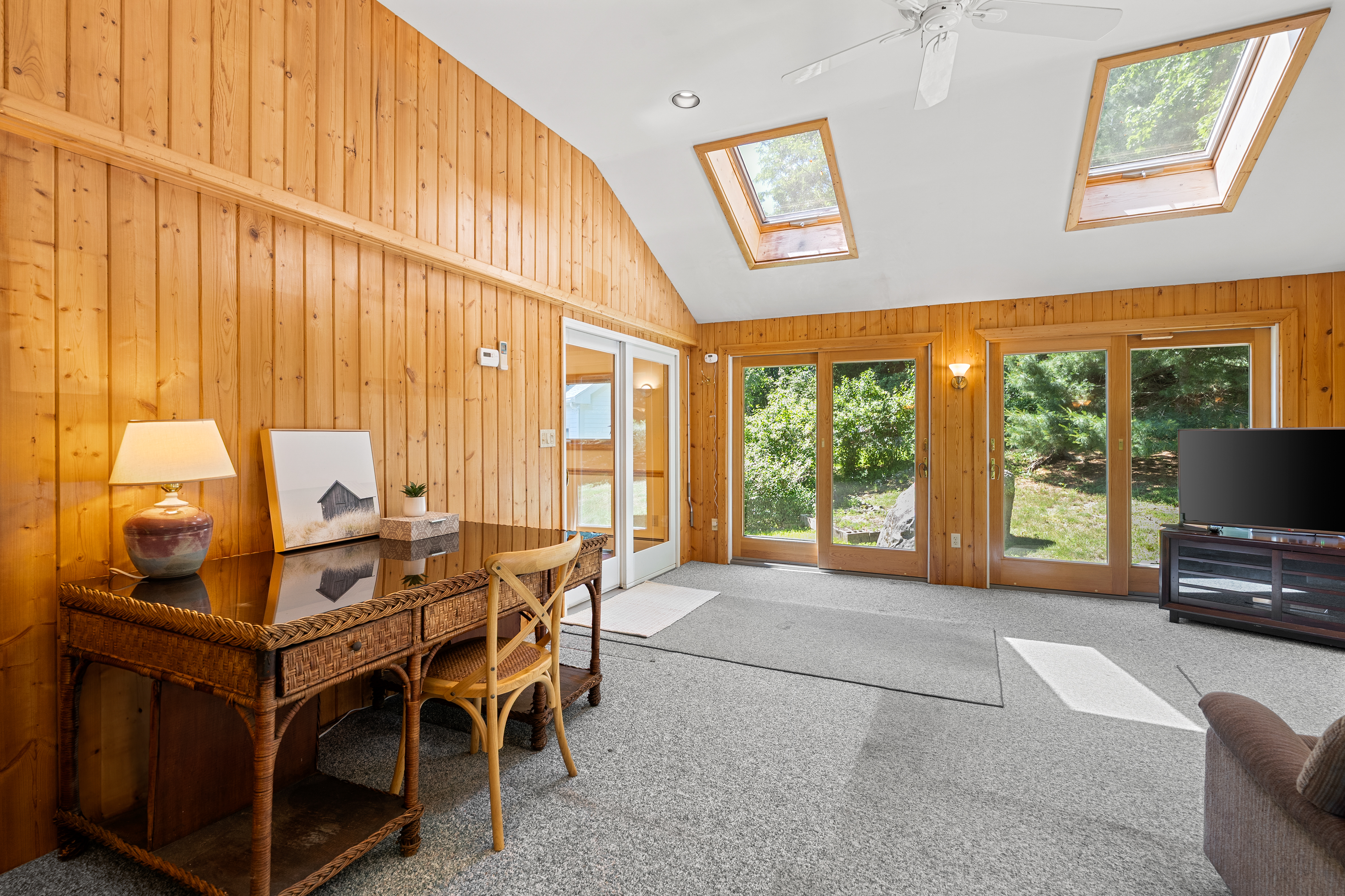  26 Lawrence Lane, Arlington, MA, 02474 - 物件實景