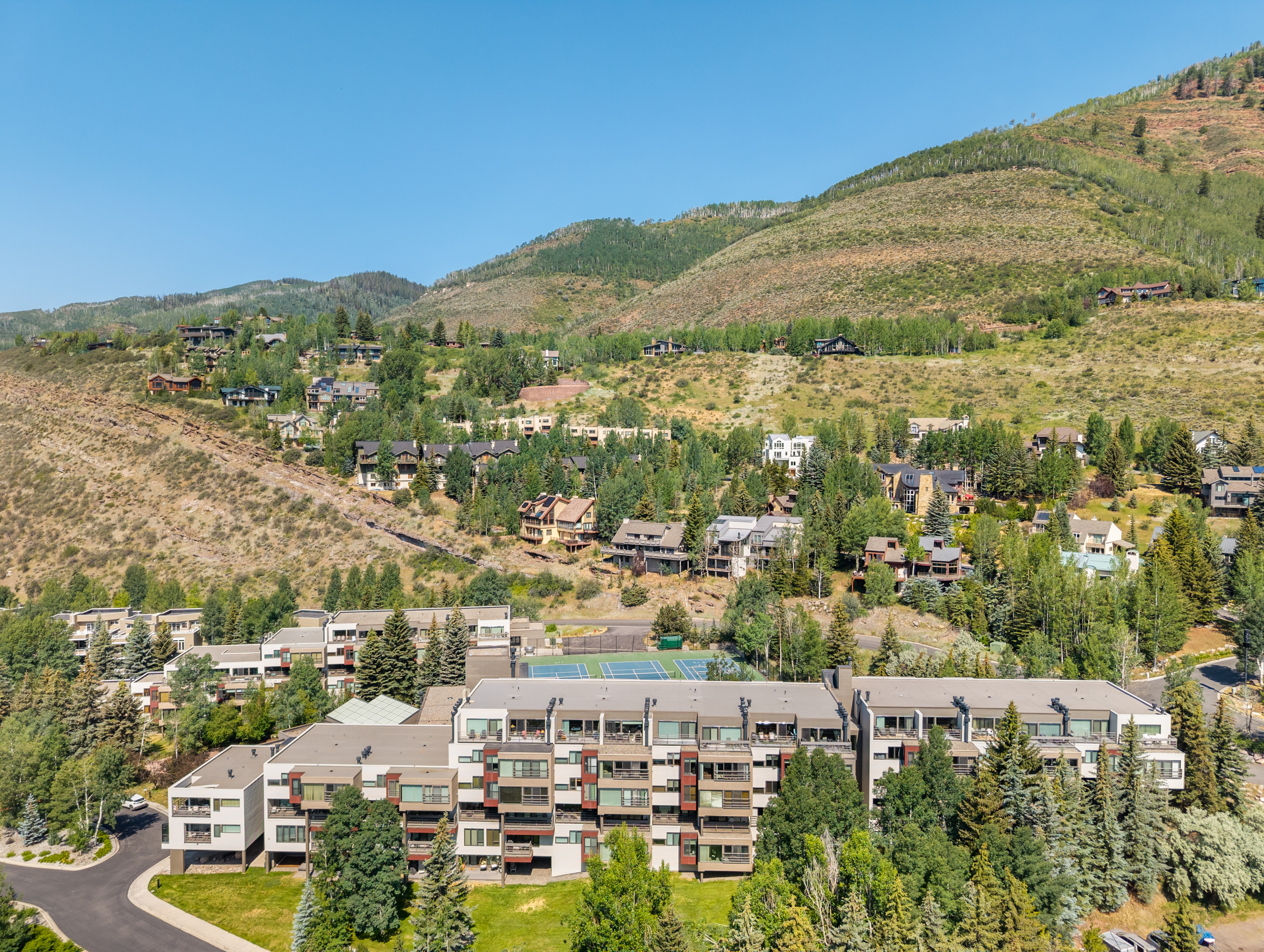  South-Facing Views of Vail Mountain and The Gore Range - 物件實景