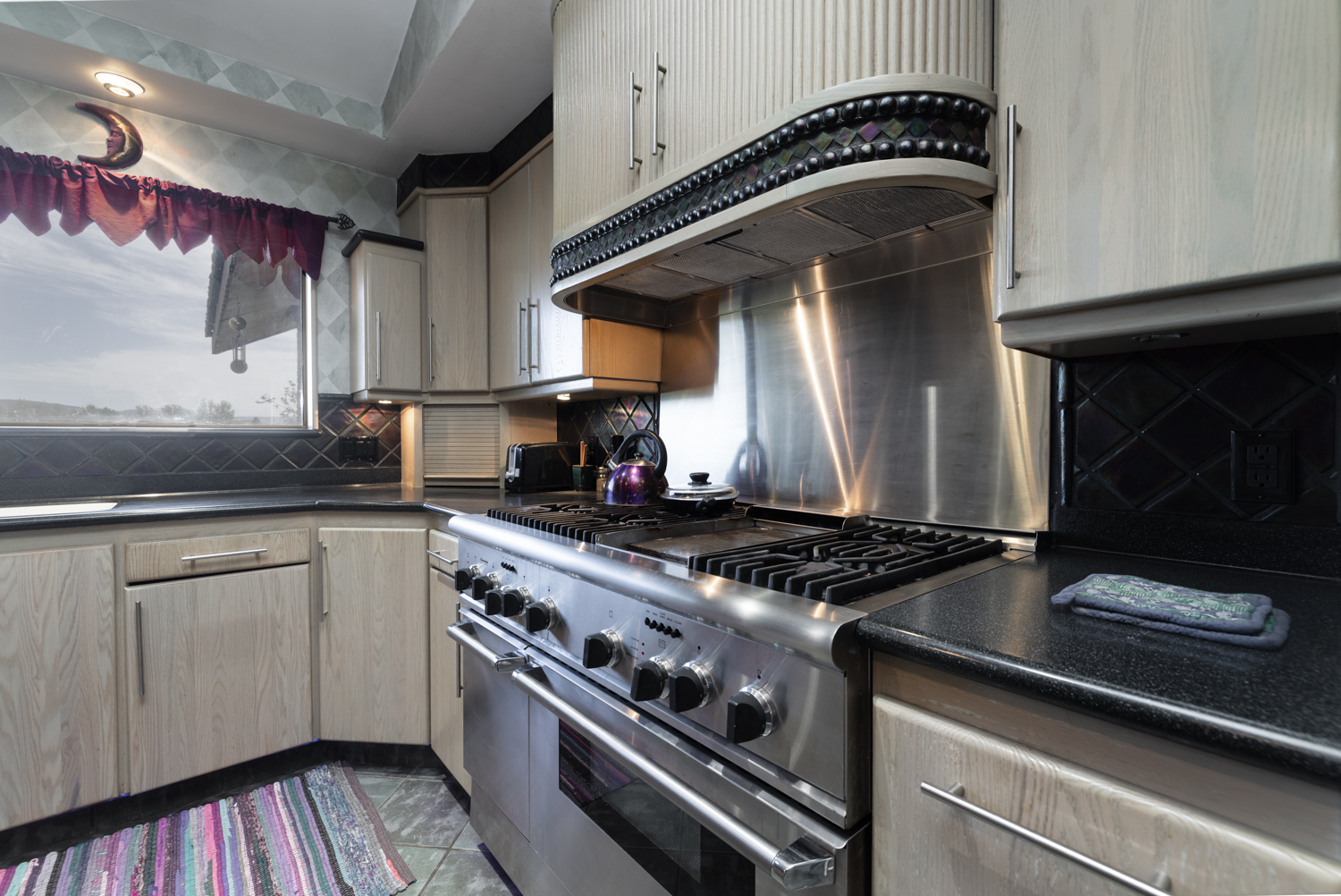 Vernal, Utah, 84078, United States, 3 Bedrooms Bedrooms, ,3 BathroomsBathrooms,Residential,For Sale,2014063