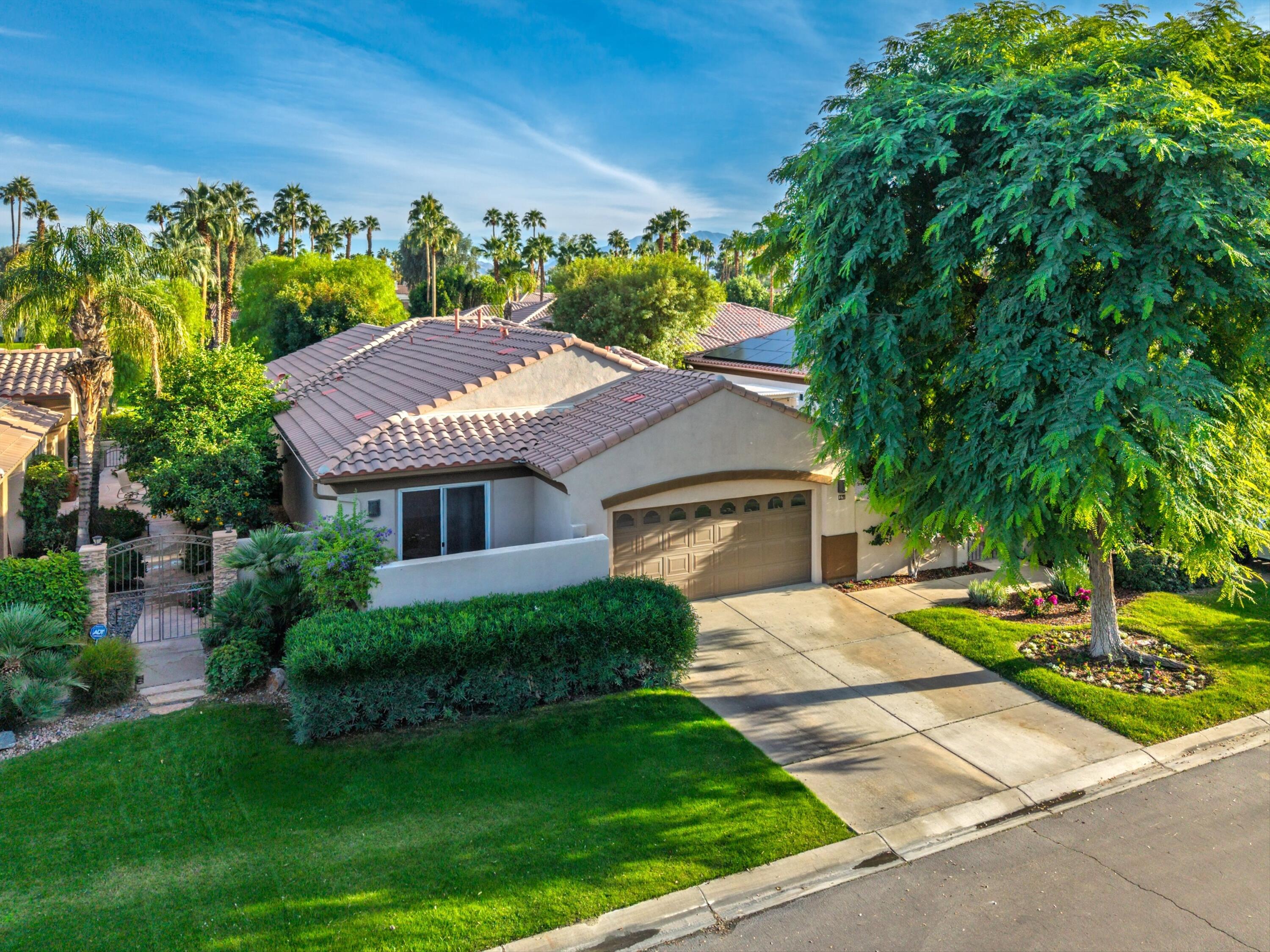 Rancho Mirage, California, 92270, United States, 2 Bedrooms Bedrooms, ,2 BathroomsBathrooms,Residential,For Sale,1989159