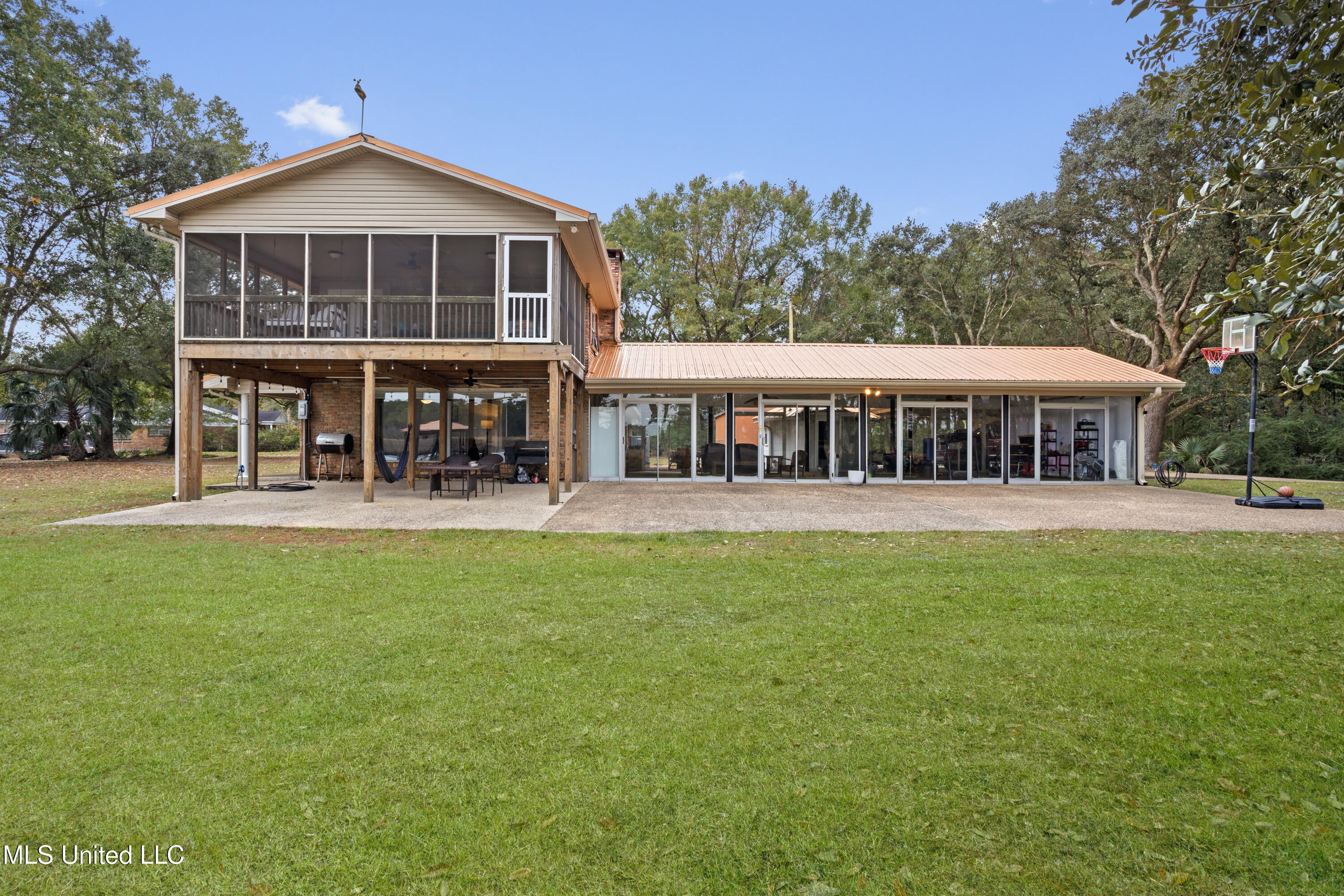 Gautier, Mississippi, 39553, United States, 4 Bedrooms Bedrooms, ,3 BathroomsBathrooms,Residential,For Sale,2003133