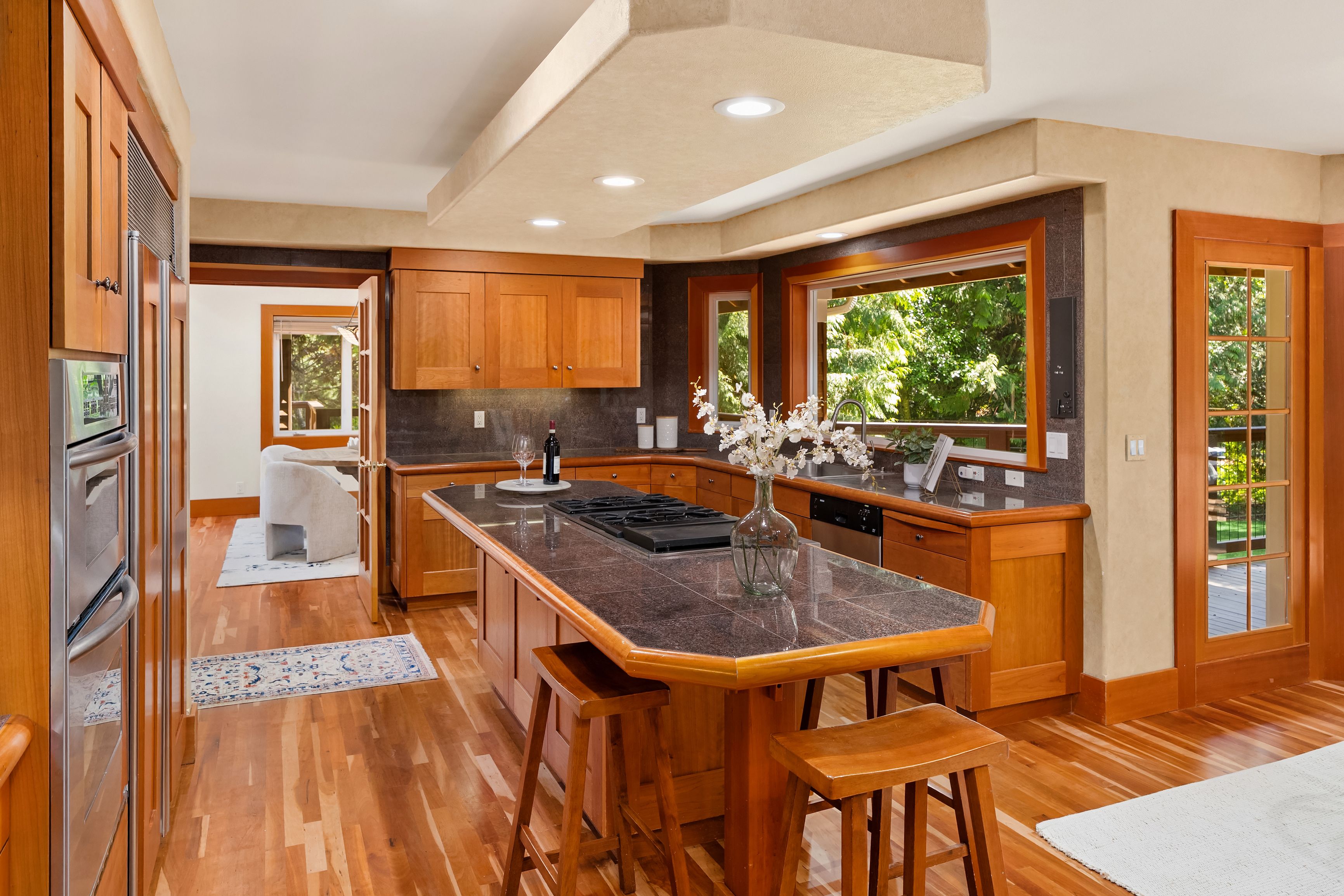  10199 Affirmed Lane Northeast, Bainbridge Island, WA 98110 - 物件實景