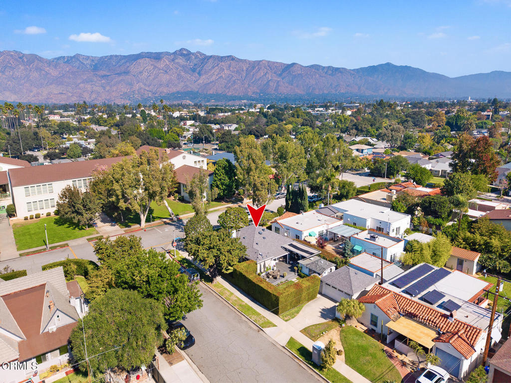 Pasadena, California, 91107, United States, 2 Bedrooms Bedrooms, ,1 BathroomBathrooms,Residential,For Sale,1988268