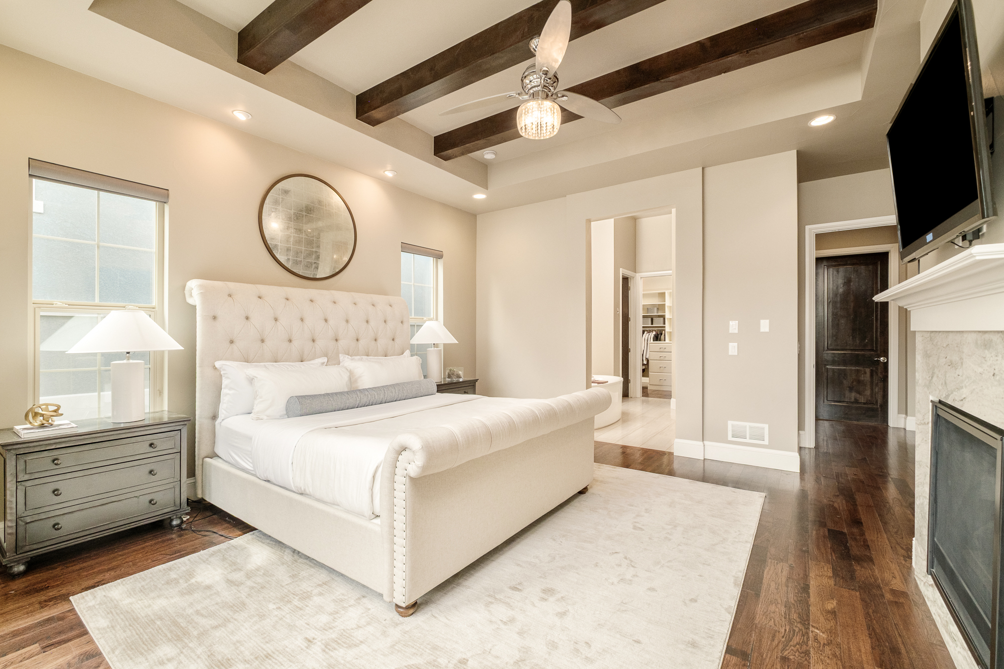  where  luxury meets modern convenience - 物件實景