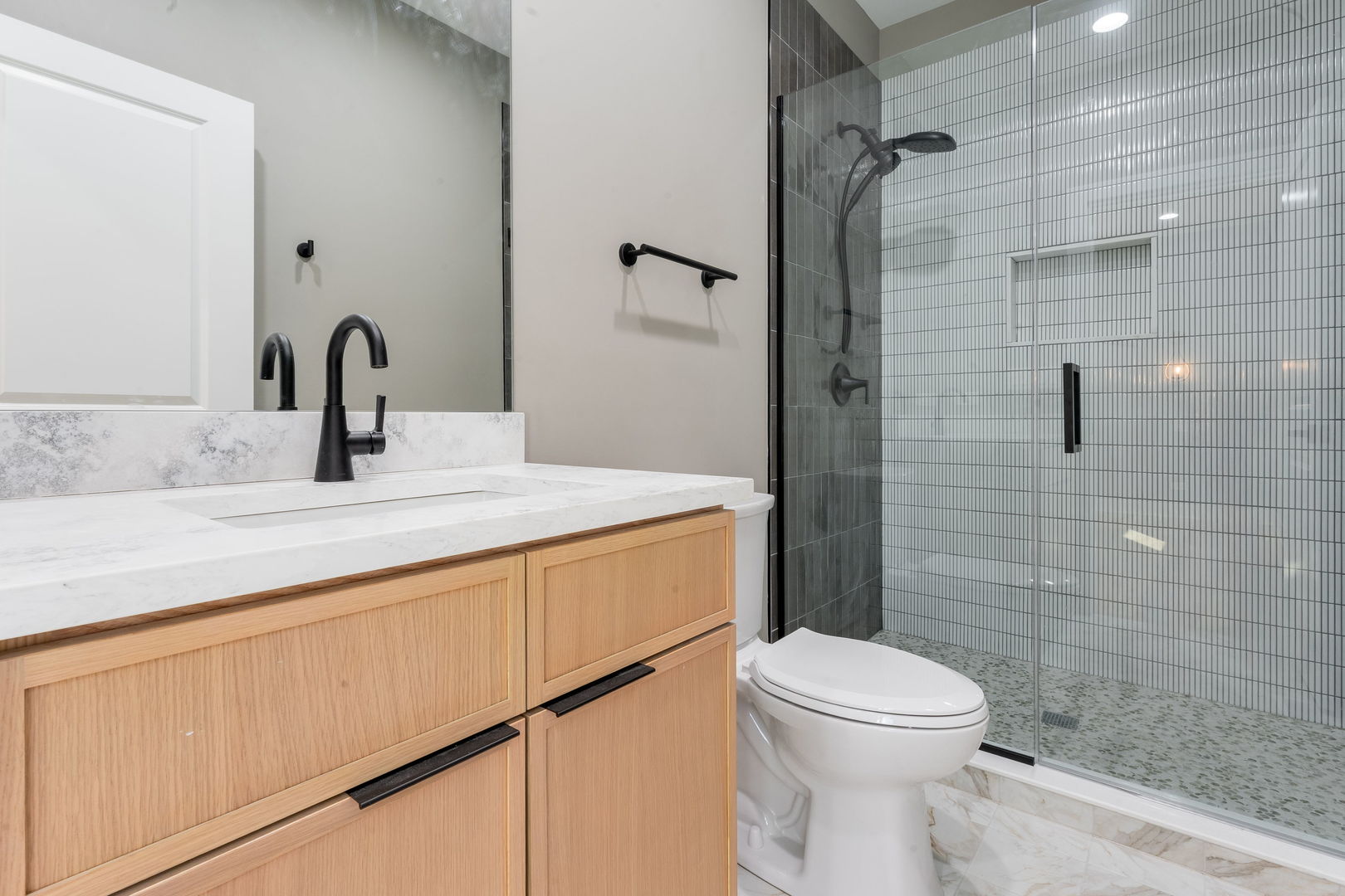 Chicago, Illinois, 60637, United States, 6 Bedrooms Bedrooms, ,Residential,For Sale,1938813