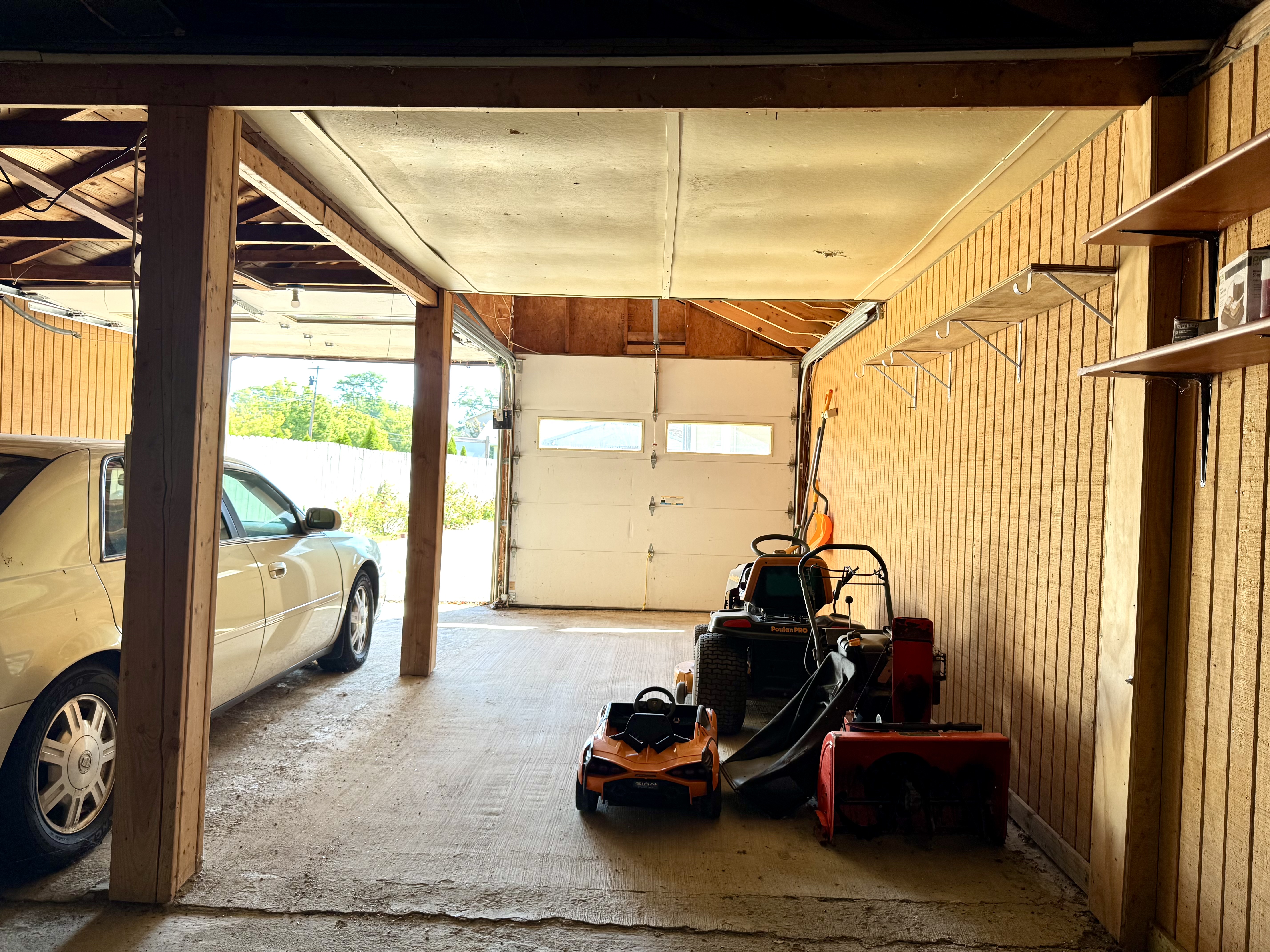 Catskill, New York, 12414, United States, 4 Bedrooms Bedrooms, ,2 BathroomsBathrooms,Residential,For Sale,1978791