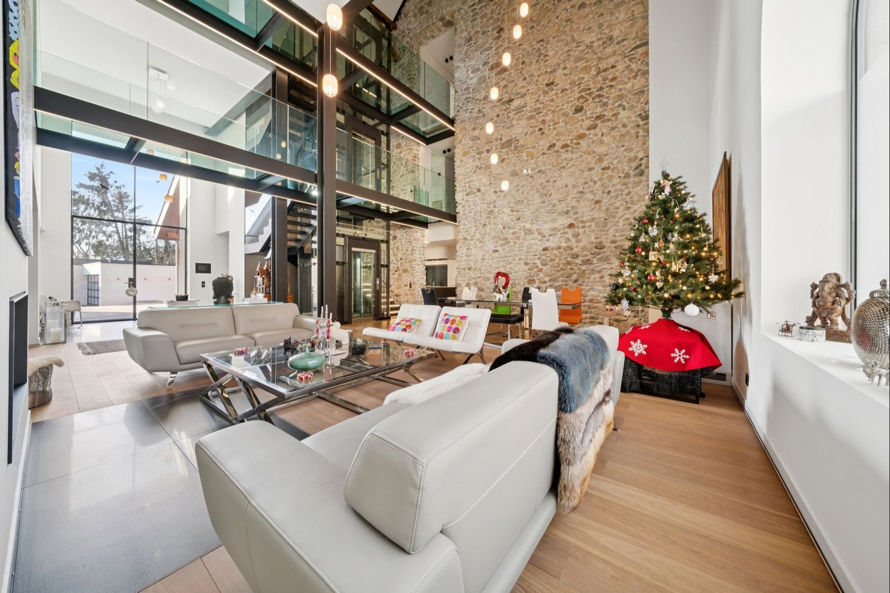  Absolute luxury and discretion: renovated farmhouse with indoor spa - 物件實景