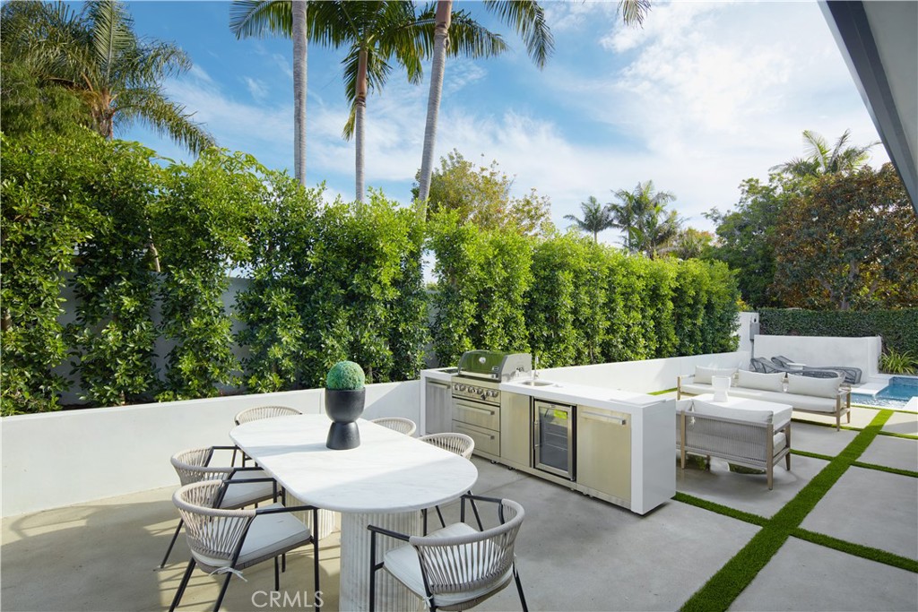 Newport Beach, California, 92660, United States, 4 Bedrooms Bedrooms, ,4 BathroomsBathrooms,Residential,For Sale,2002116