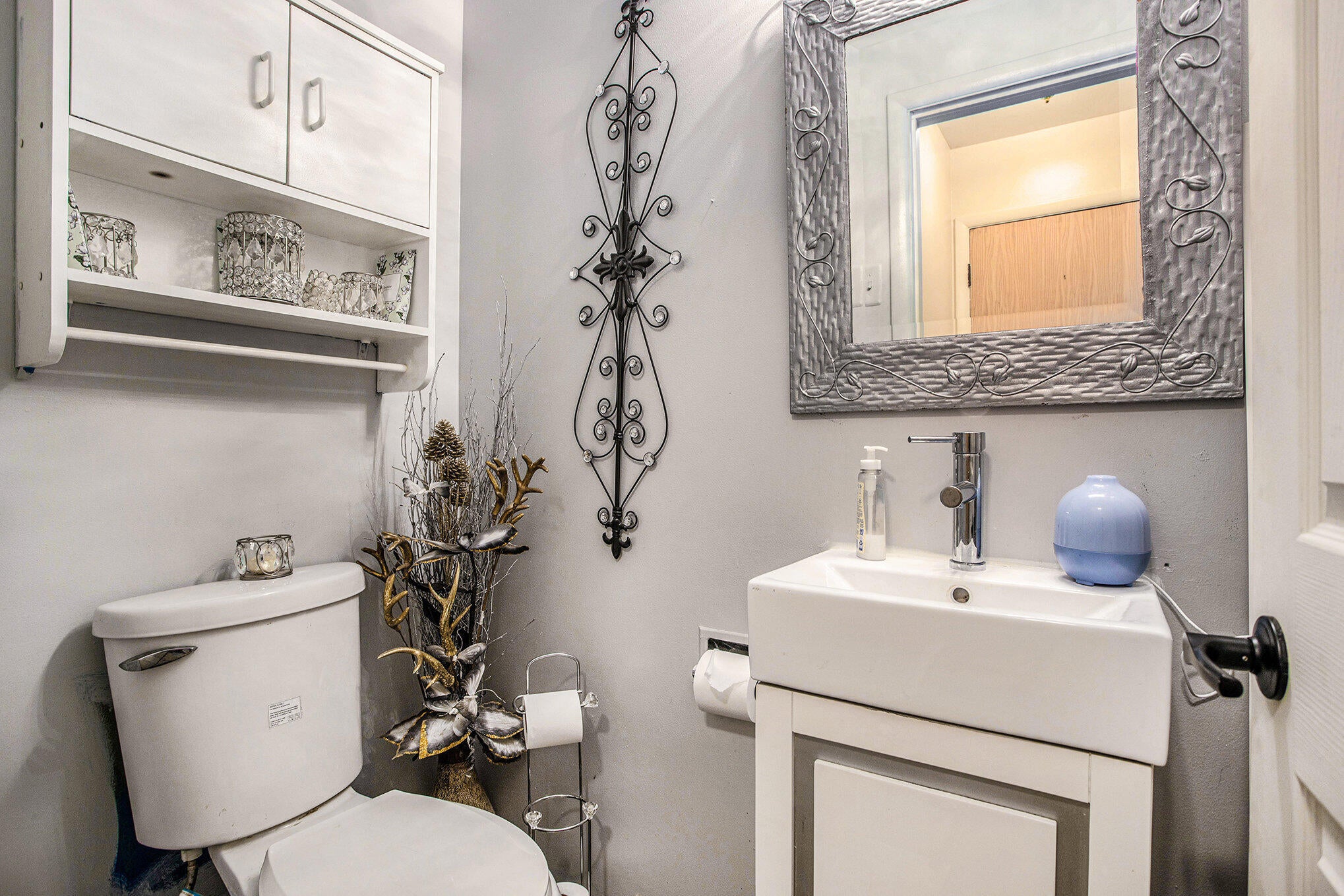 Kalamazoo, Michigan, 49004, United States, 5 Bedrooms Bedrooms, ,4 BathroomsBathrooms,Residential,For Sale,1977893