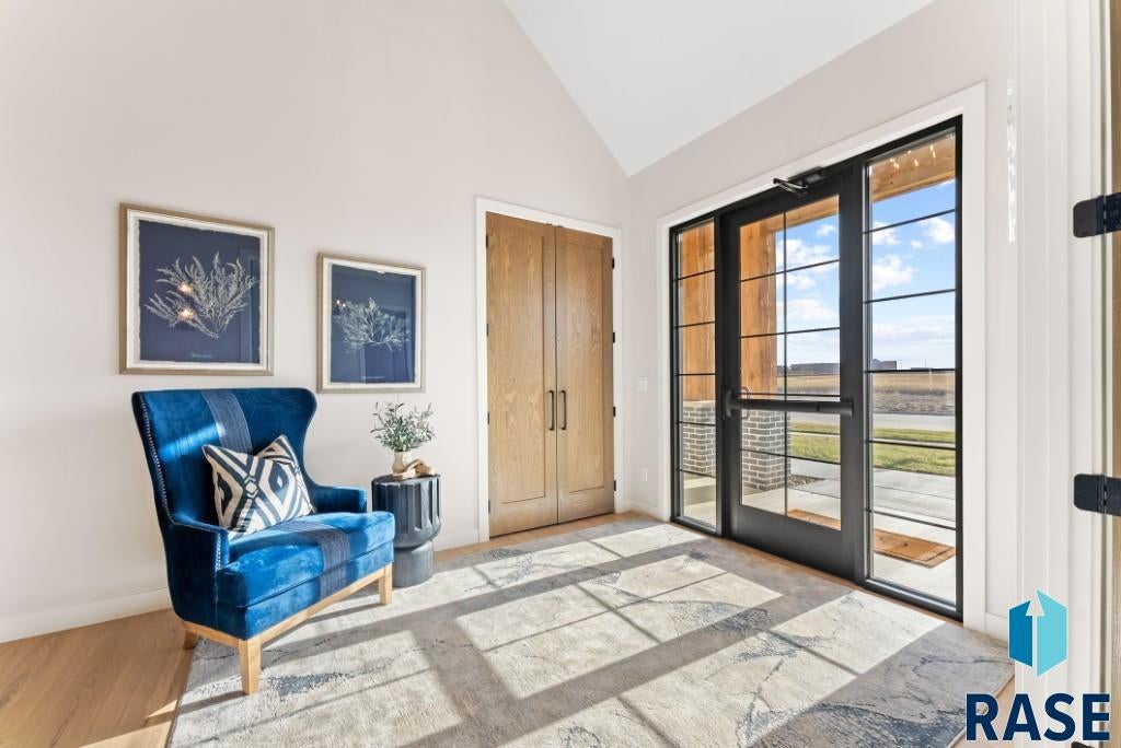 Sioux Falls, South Dakota, 57110, United States, 4 Bedrooms Bedrooms, ,3 BathroomsBathrooms,Residential,For Sale,2005284