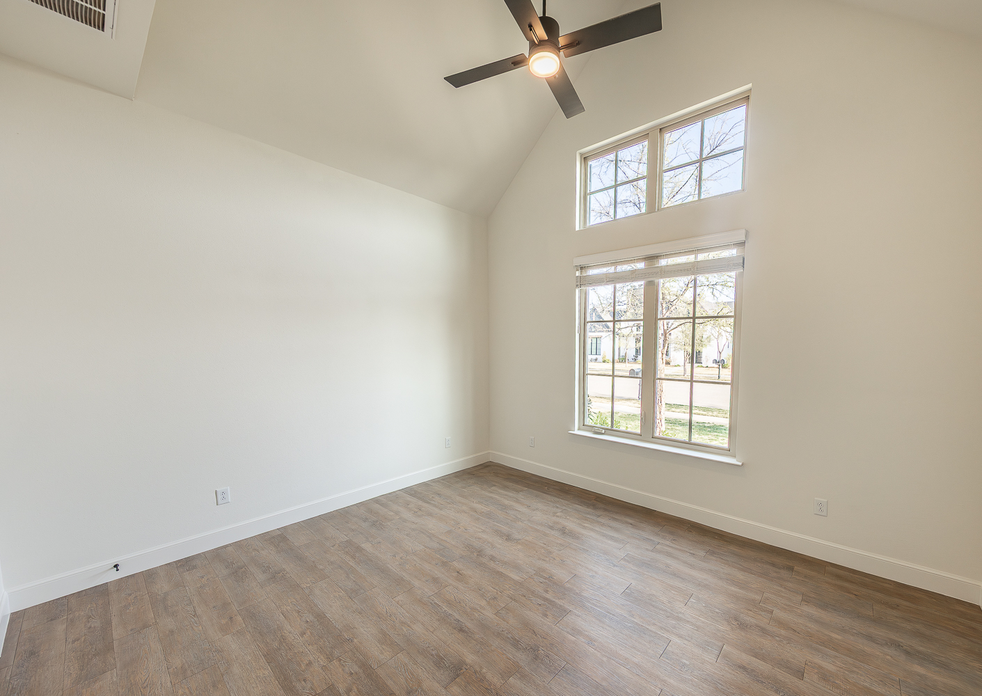 Lubbock, Texas, 79424, United States, 4 Bedrooms Bedrooms, ,4 BathroomsBathrooms,Residential,For Sale,1761130