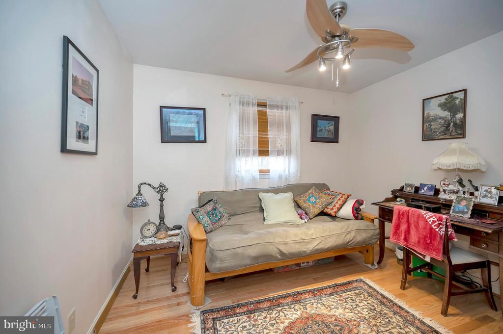 Fredericksburg, Virginia, 22406, United States, 5 Bedrooms Bedrooms, ,3 BathroomsBathrooms,Residential,For Sale,1977445