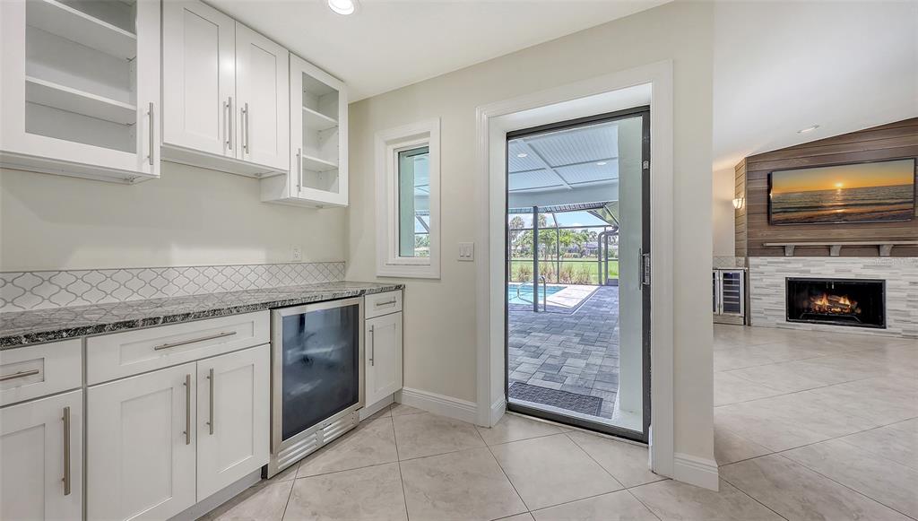 Sarasota, Florida, 34235, United States, 4 Bedrooms Bedrooms, ,3 BathroomsBathrooms,Residential,For Sale,1903701