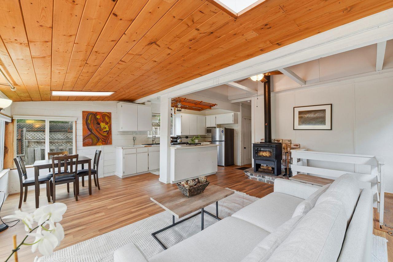 La Honda, California, 94020, United States, 1 Bedroom Bedrooms, ,1 BathroomBathrooms,Residential,For Sale,1989093