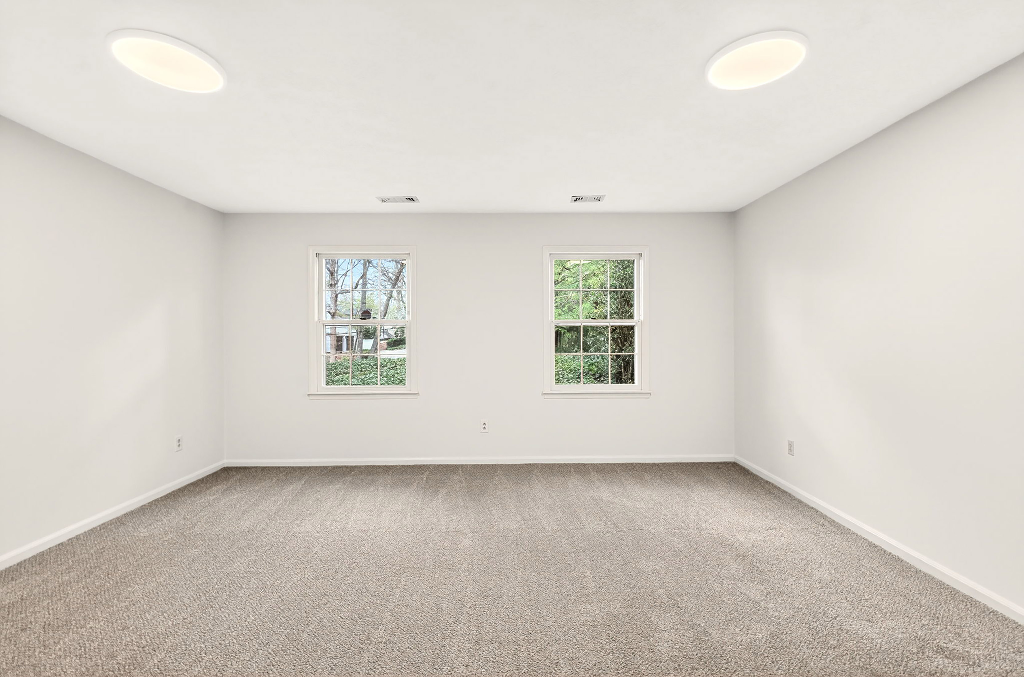  Thoughtfully Expanded and Updated Dunwoody Home on Wooded 0.82+/- Acre Lot - 物件實景