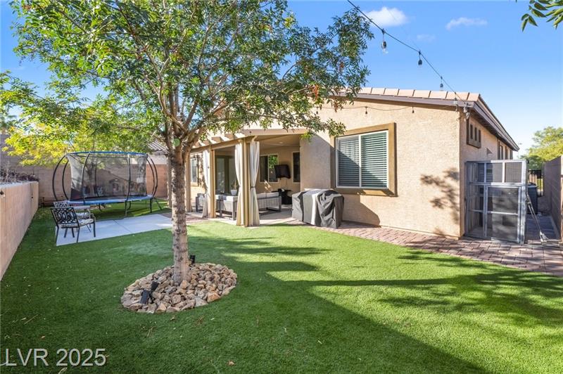 Henderson, Nevada, 89002, United States, 3 Bedrooms Bedrooms, ,2 BathroomsBathrooms,Residential,For Sale,1990384